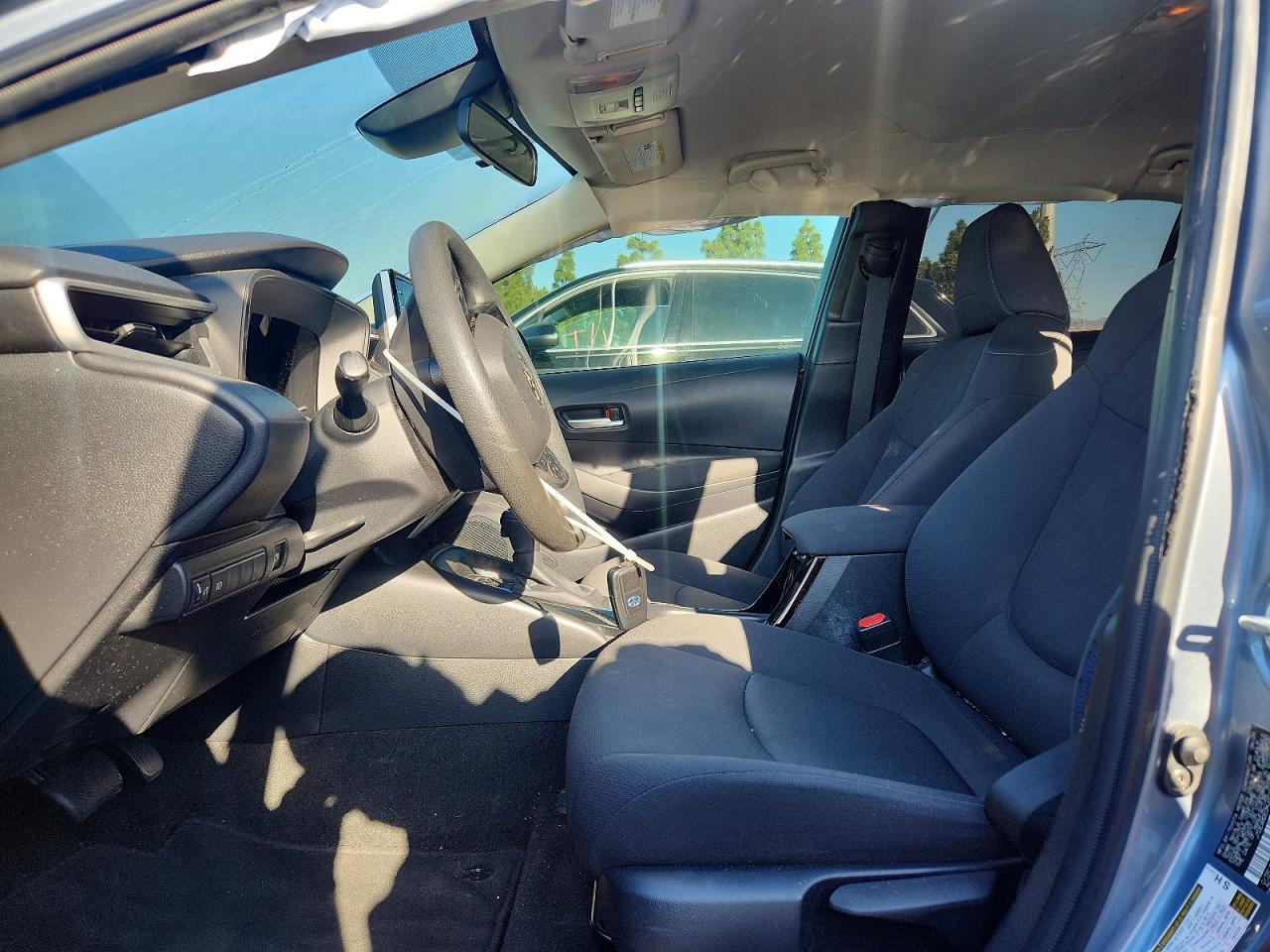 2021 Toyota Corolla Le Gray vin: JTDEAMDE0MJ007126
