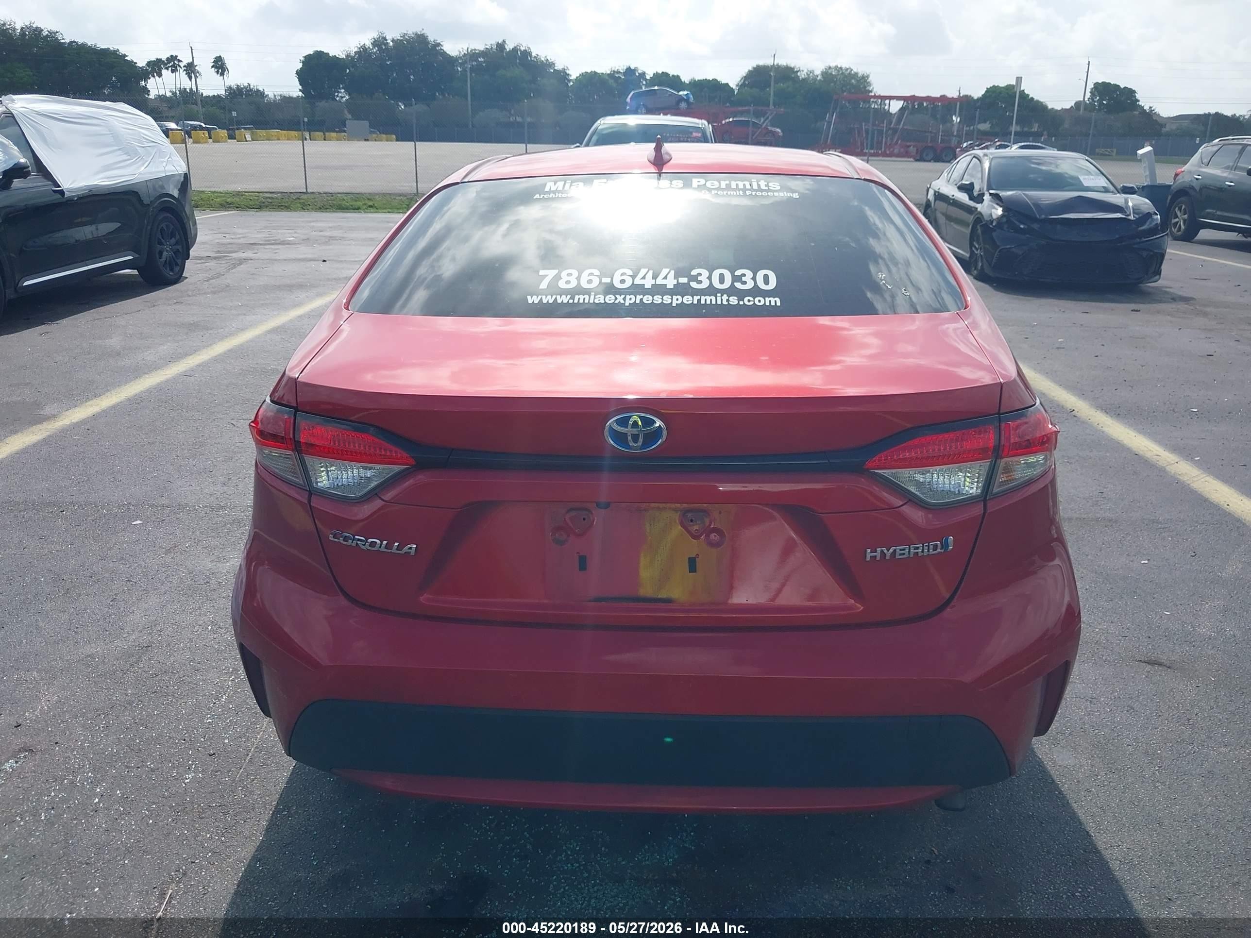2021 Toyota Corolla Hybrid Le Красный vin: JTDEAMDE2MJ007421
