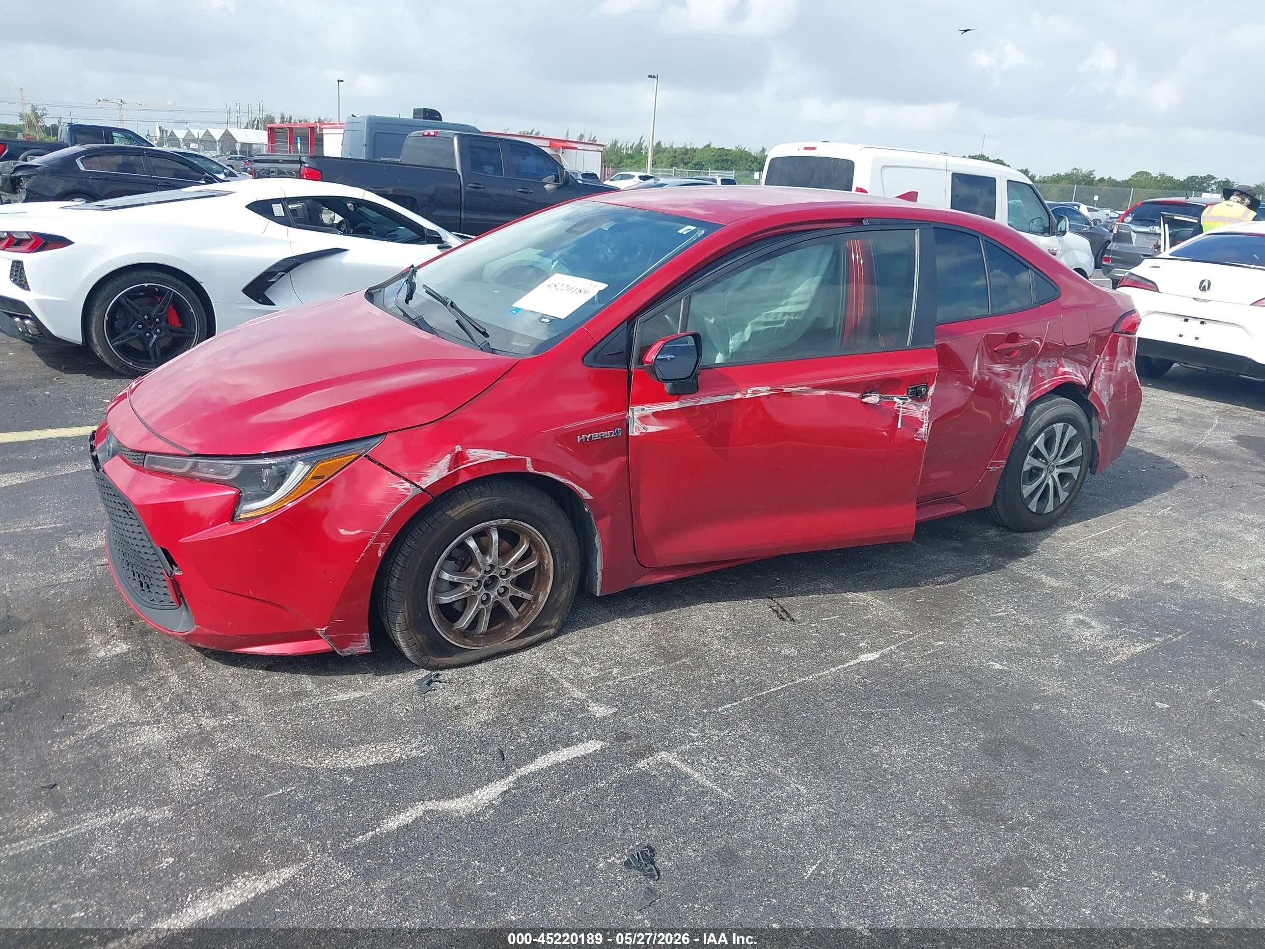 2021 Toyota Corolla Hybrid Le Красный vin: JTDEAMDE2MJ007421
