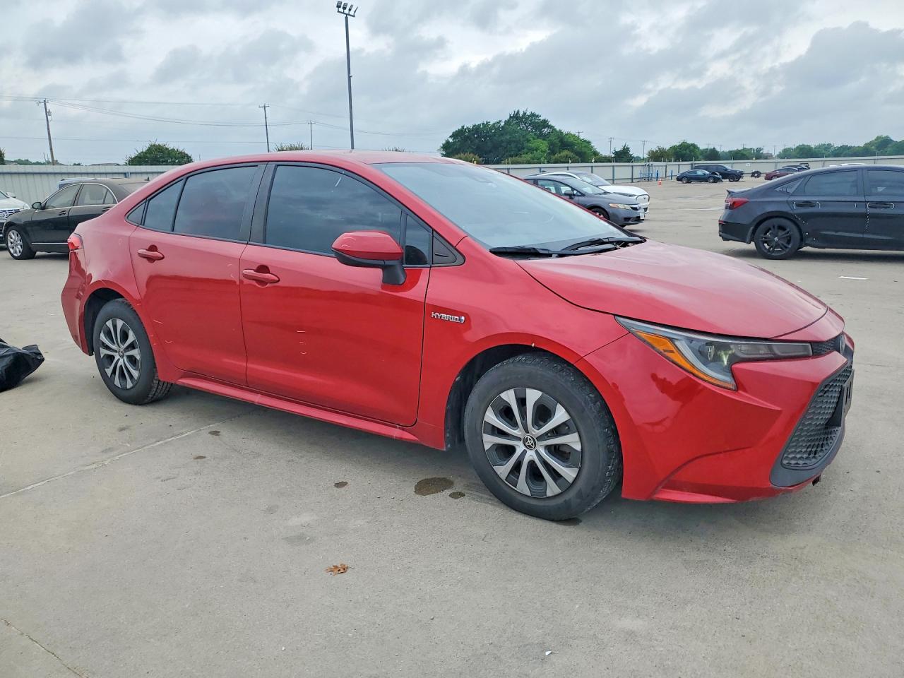 2021 Toyota Corolla Le Red vin: JTDEAMDE5MJ012239