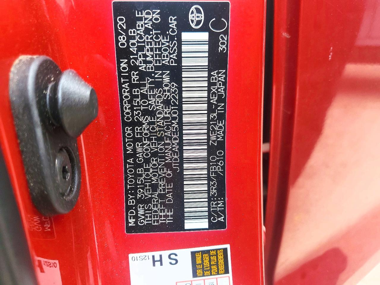 2021 Toyota Corolla Le Red vin: JTDEAMDE5MJ012239