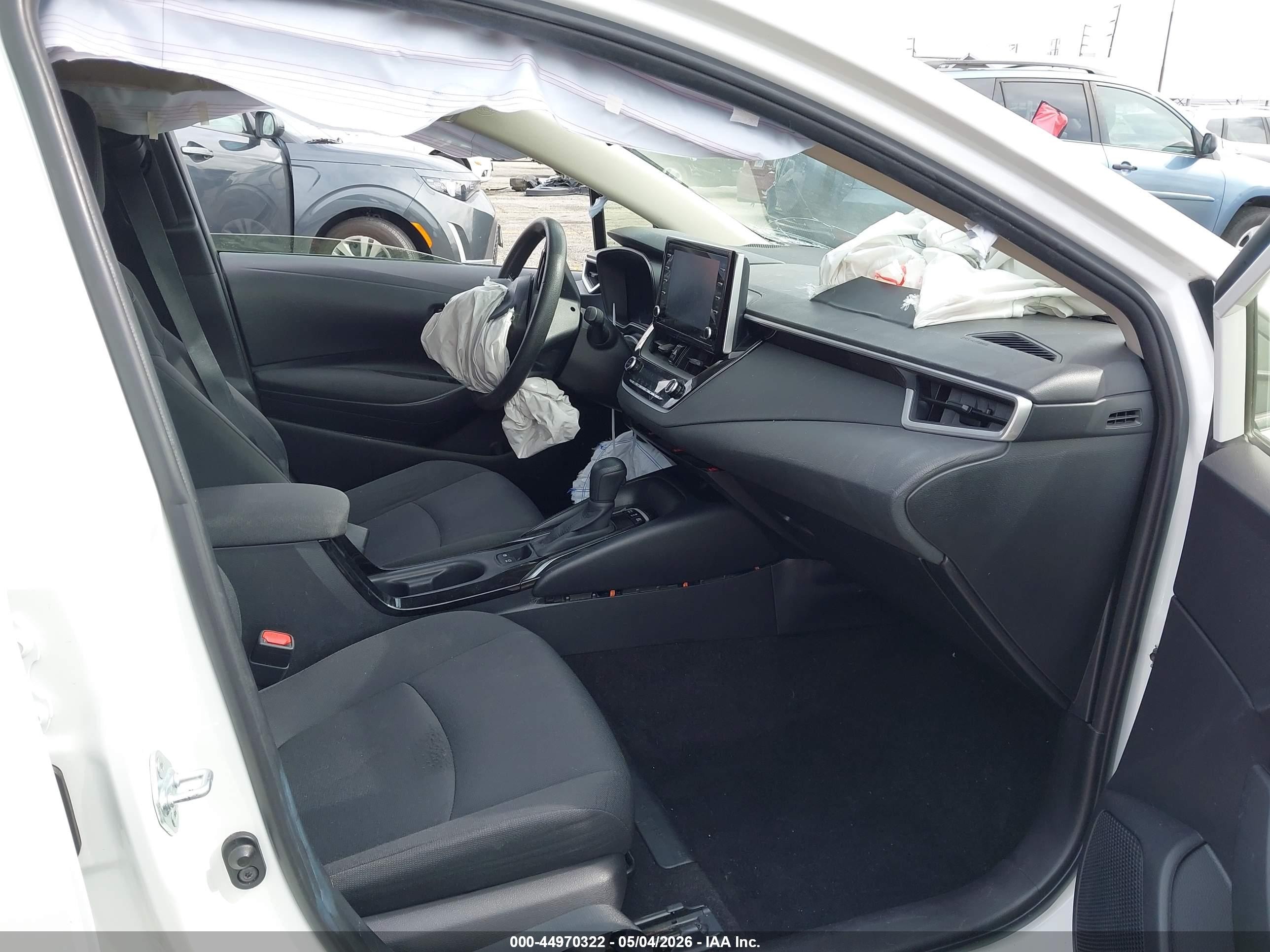 2021 Toyota Corolla Hybrid Le White vin: JTDEAMDE5MJ032927