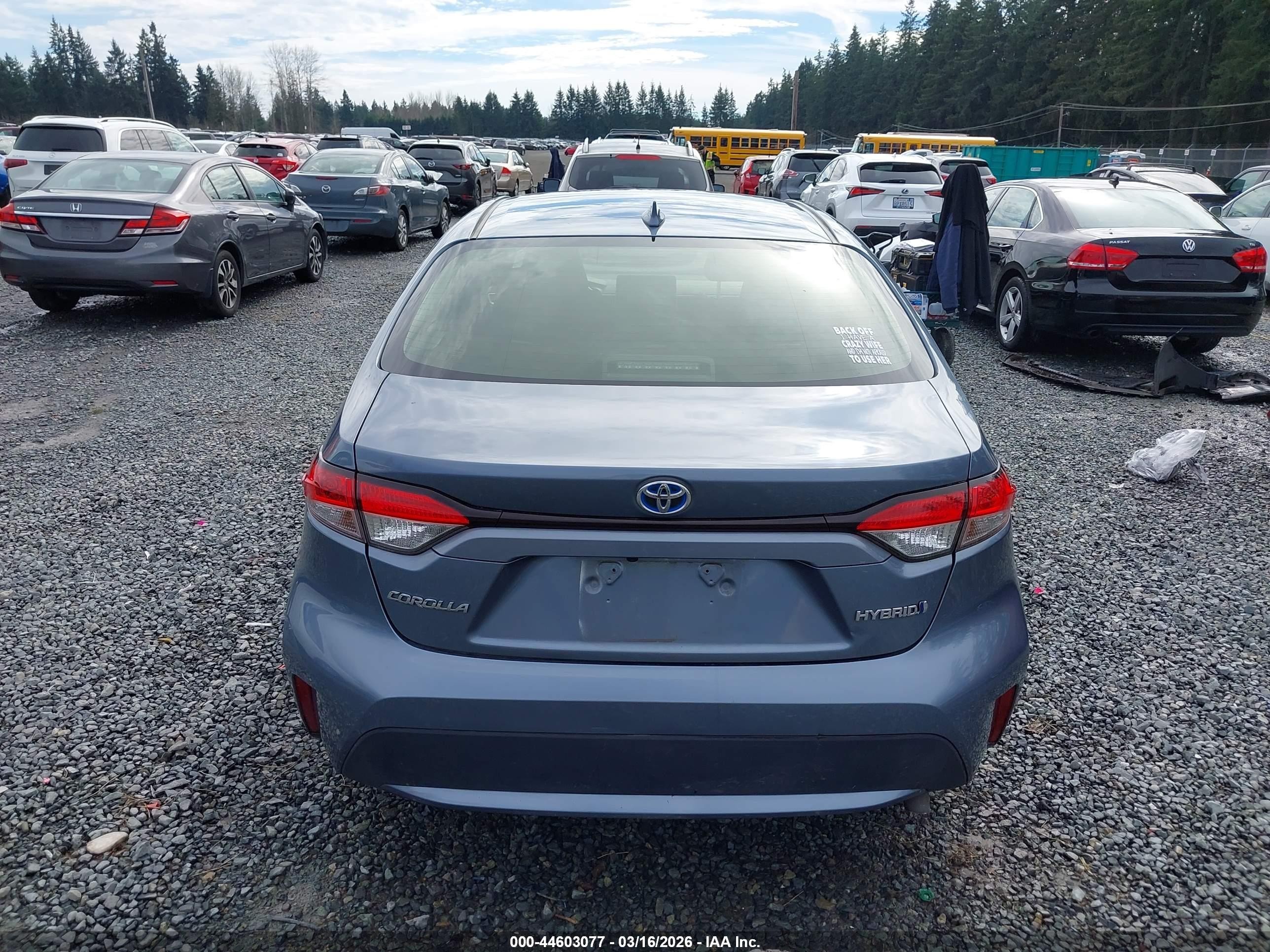 2021 Toyota Corolla Hybrid Le Light Blue vin: JTDEAMDE9MJ009165