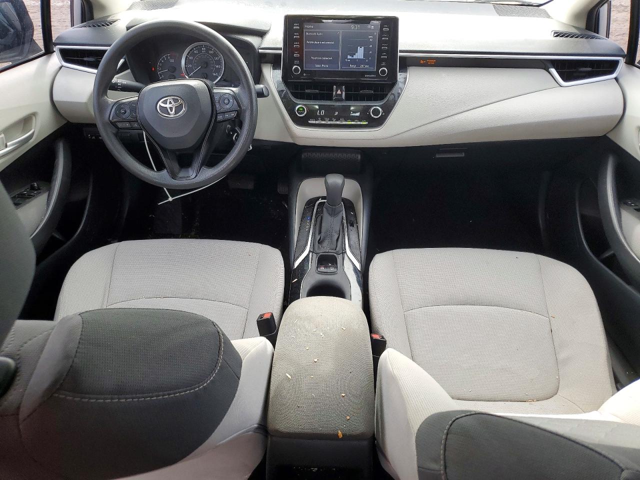 2021 Toyota Corolla Le Silver vin: JTDEPMAE0MJ173603