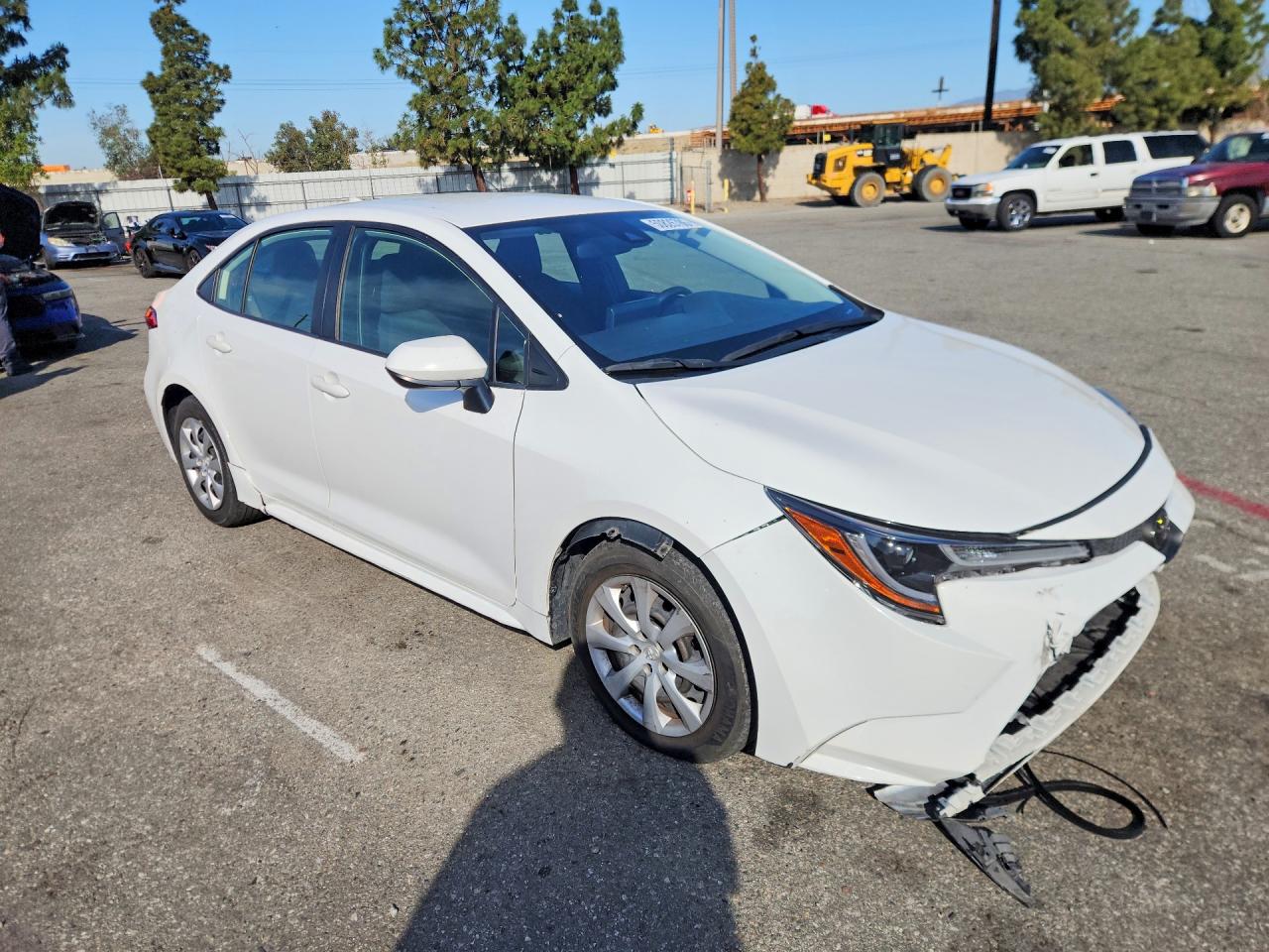 2022 Toyota Corolla Le White vin: JTDEPMAE0N3014490