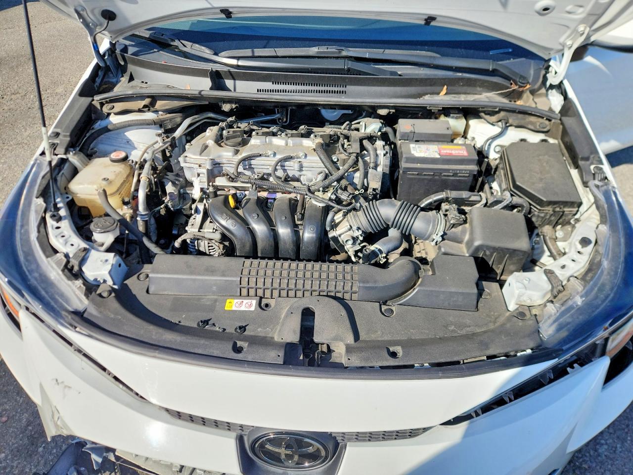 2022 Toyota Corolla Le White vin: JTDEPMAE0N3014490