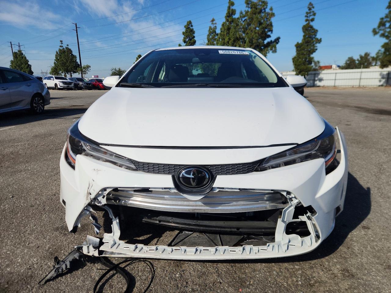 2022 Toyota Corolla Le White vin: JTDEPMAE0N3014490