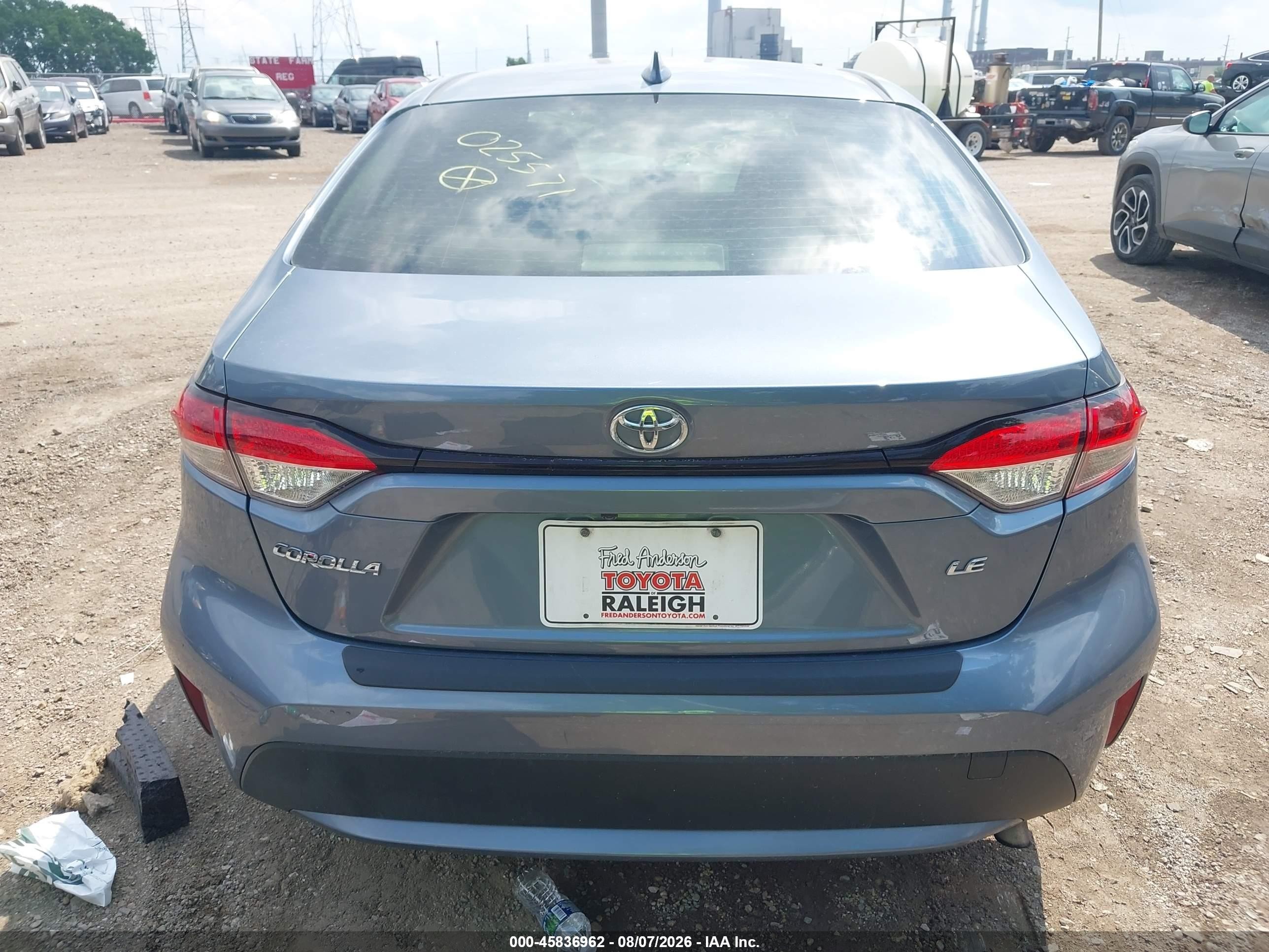 2022 Toyota Corolla Le Blue vin: JTDEPMAE0N3025571