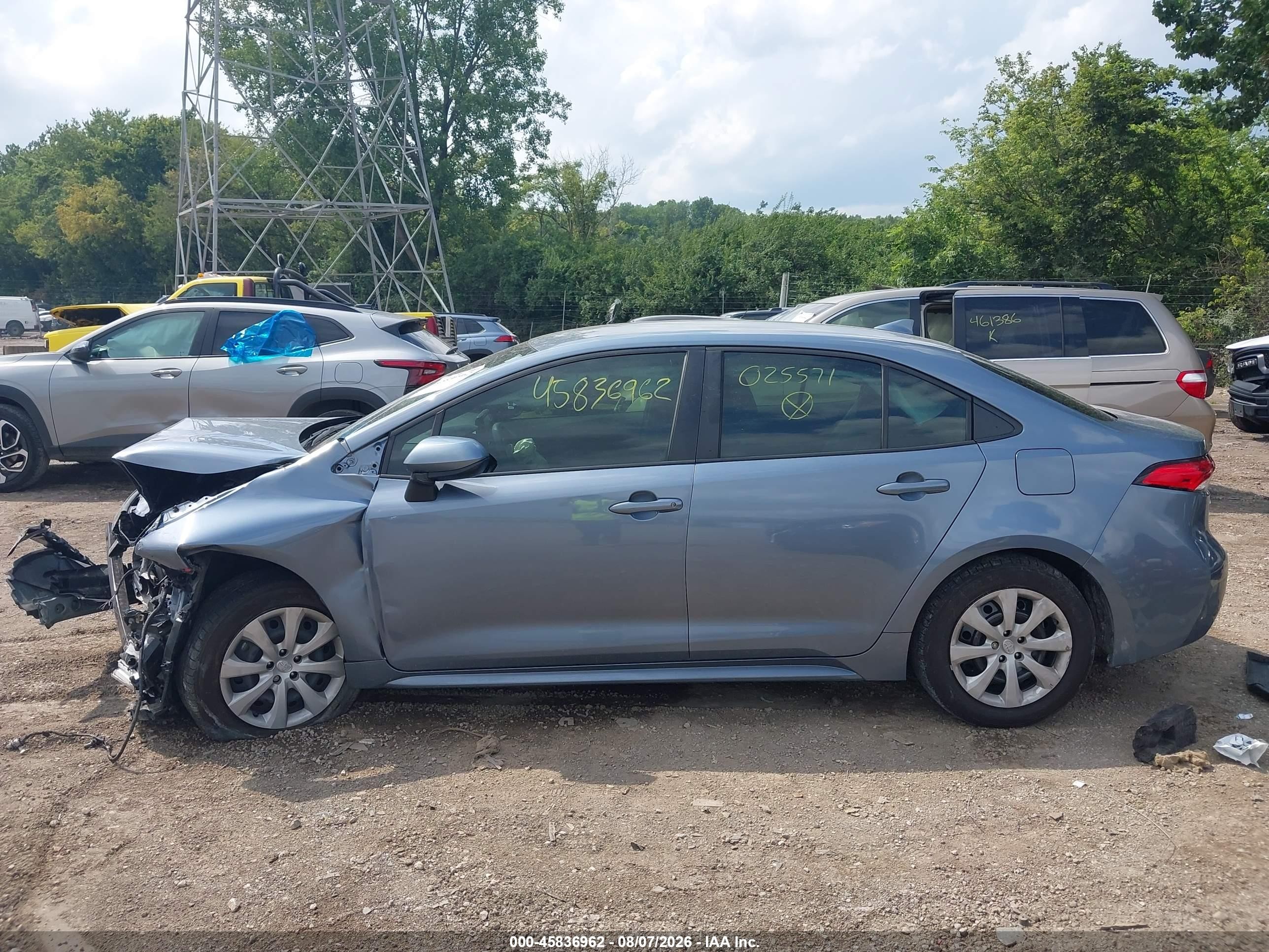 2022 Toyota Corolla Le Blue vin: JTDEPMAE0N3025571