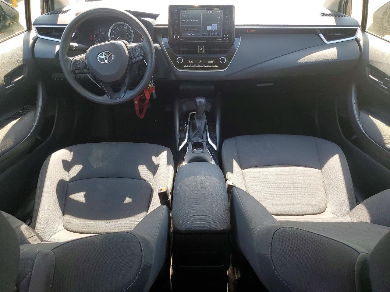2022 Toyota Corolla Le Black vin: JTDEPMAE0NJ208903