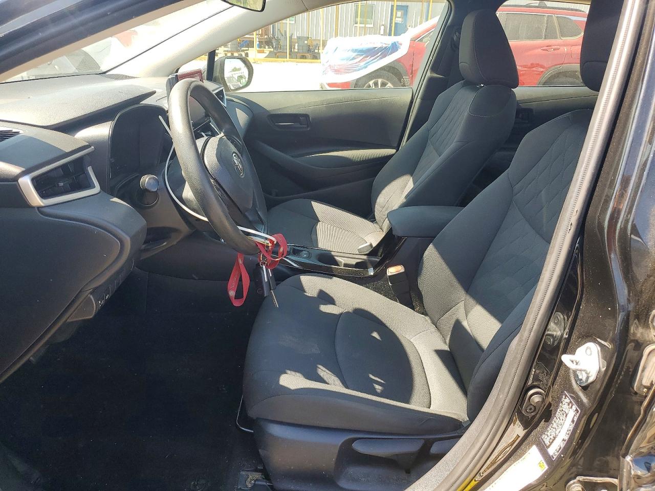 2022 Toyota Corolla Le Black vin: JTDEPMAE0NJ208903