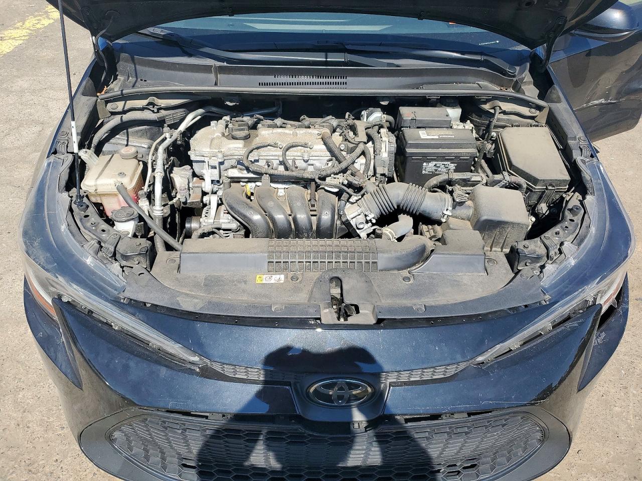 2022 Toyota Corolla Le Black vin: JTDEPMAE0NJ208903