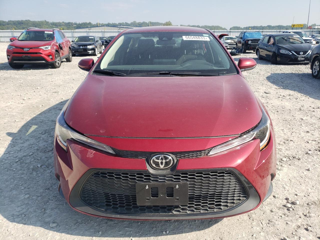 2022 Toyota Corolla Le Red vin: JTDEPMAE0NJ218654