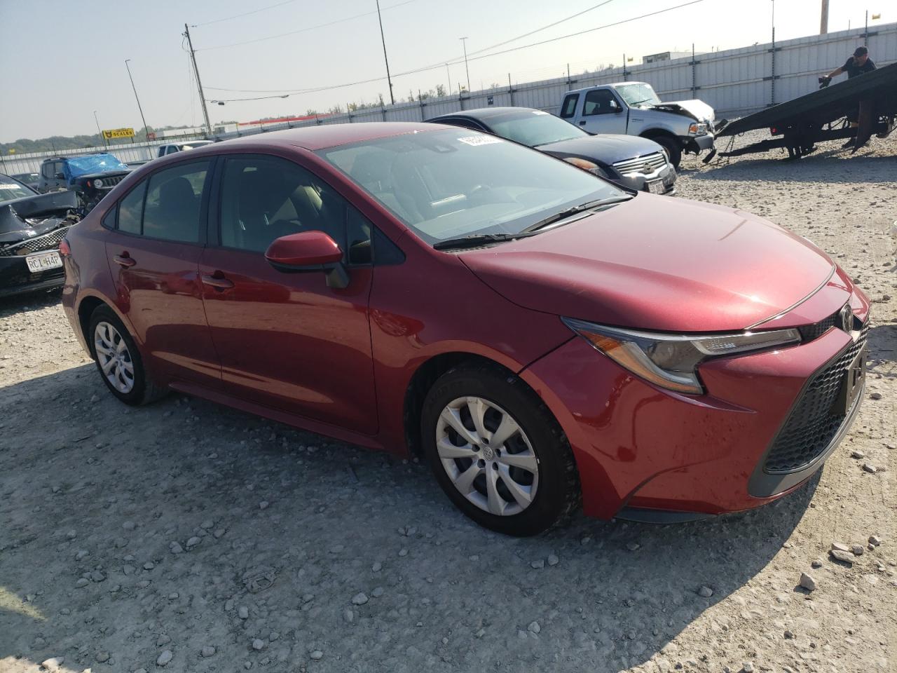 2022 Toyota Corolla Le Red vin: JTDEPMAE0NJ218654