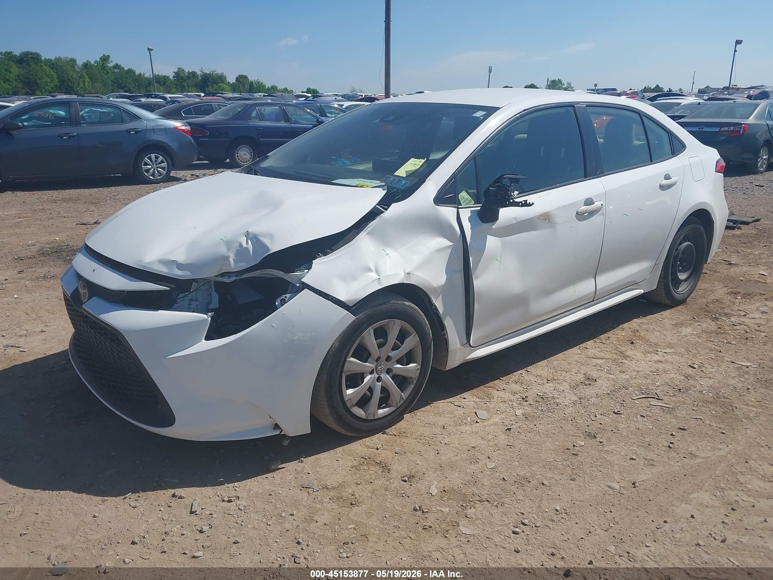 2022 Toyota Corolla Le White vin: JTDEPMAE1N3013378