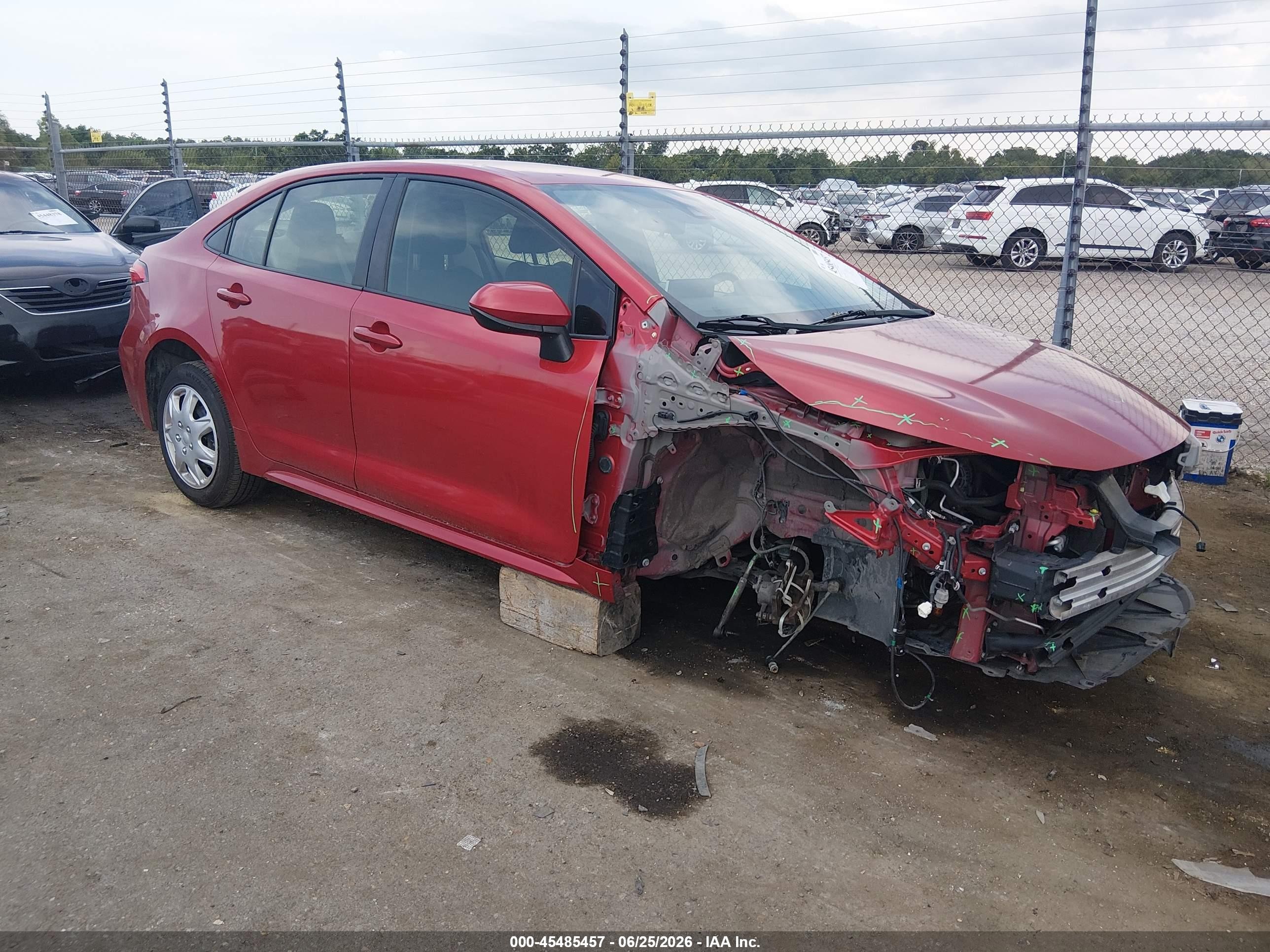 2021 Toyota Corolla Le Красный vin: JTDEPMAE2MJ176065