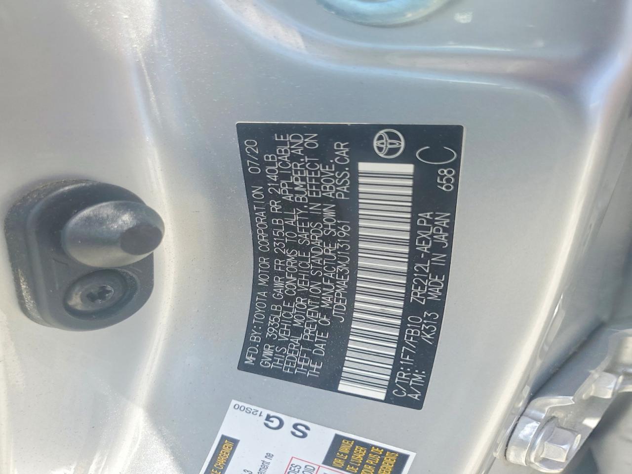 2021 Toyota Corolla Le Silver vin: JTDEPMAE3MJ131961