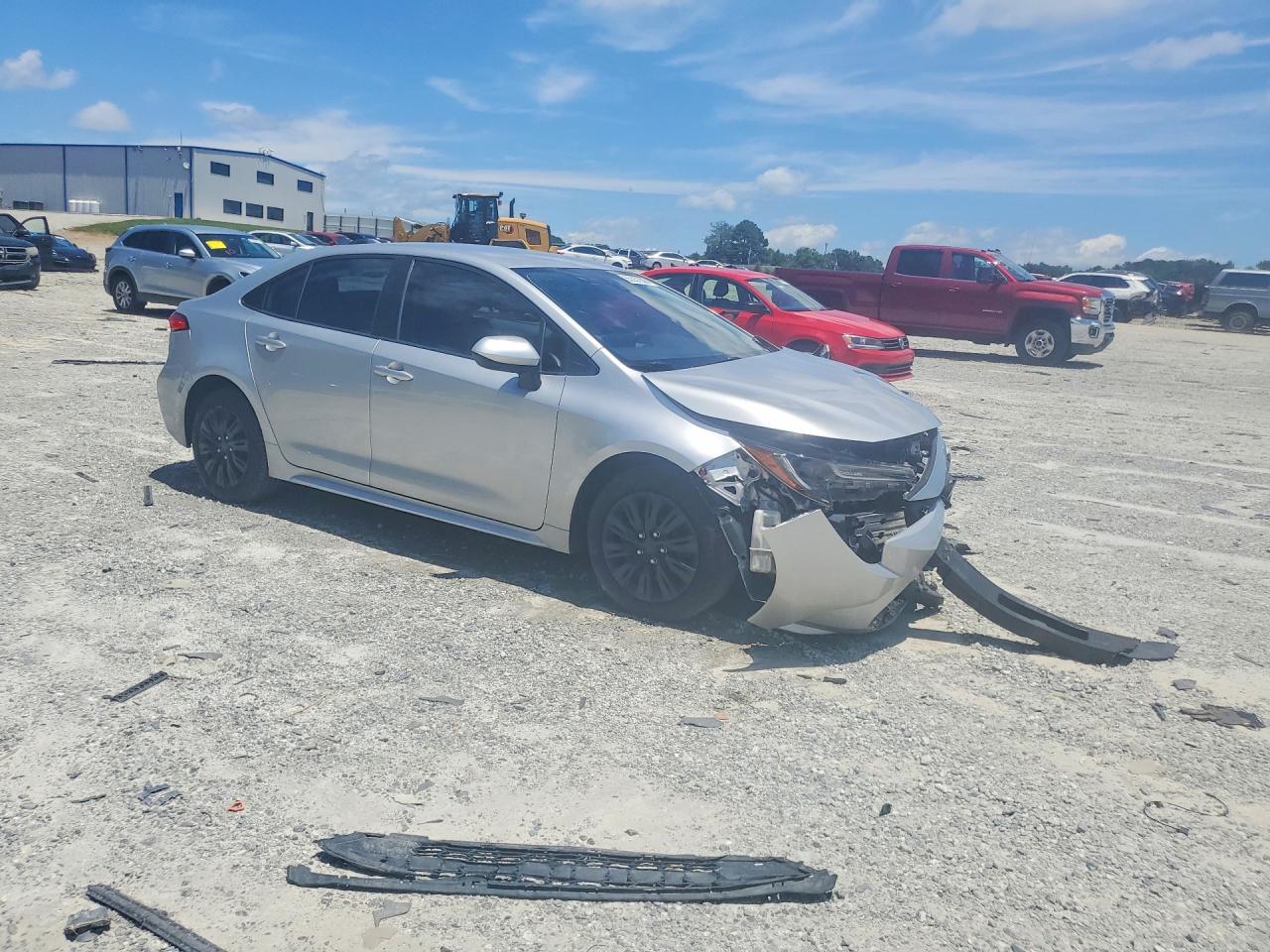 2021 Toyota Corolla Le Silver vin: JTDEPMAE3MJ131961