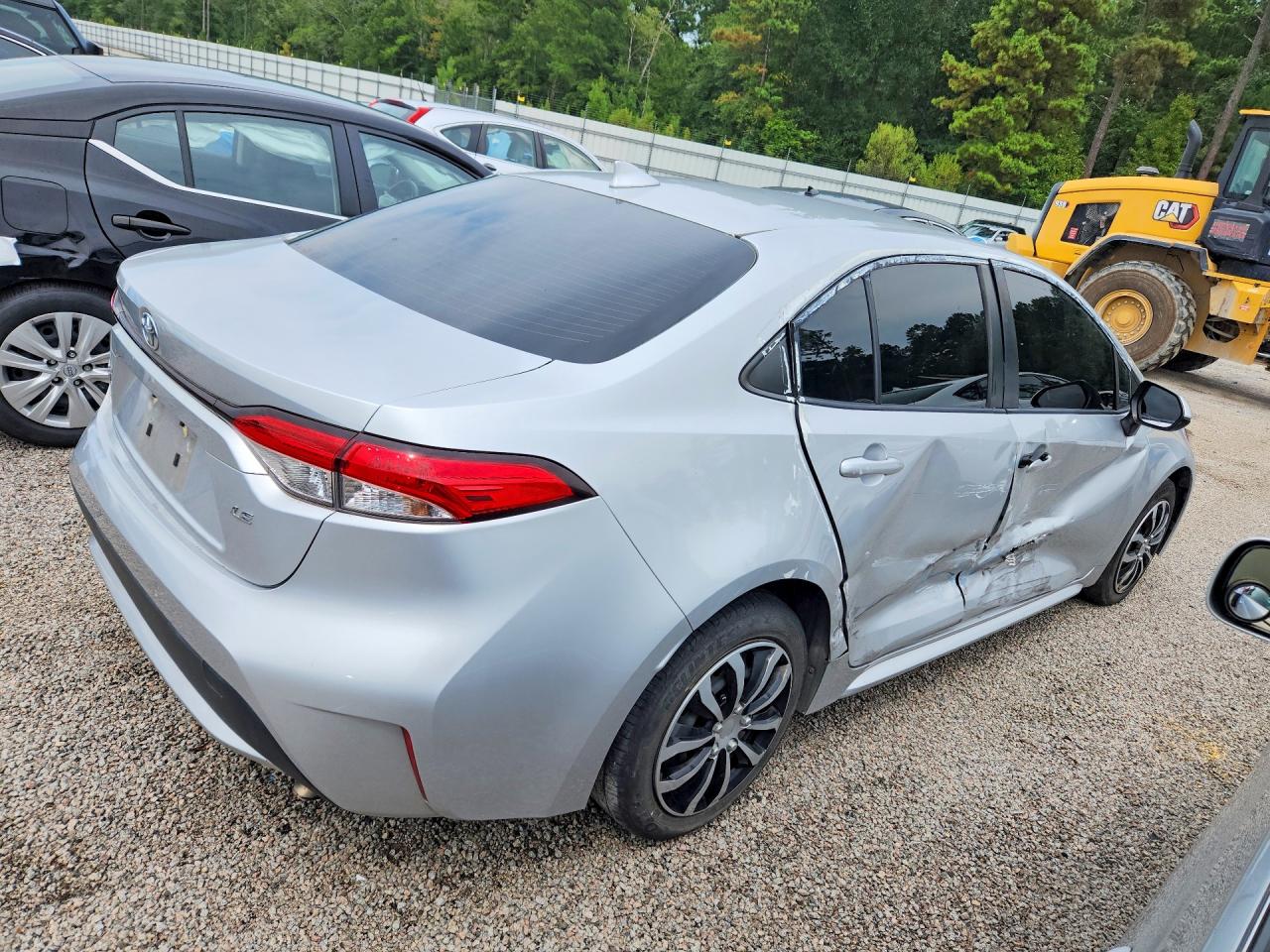 2022 Toyota Corolla Le Silver vin: JTDEPMAE3N3023944