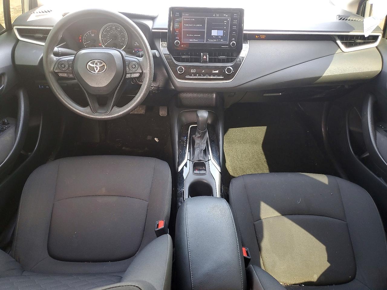 2022 Toyota Corolla Le Silver vin: JTDEPMAE3N3023944