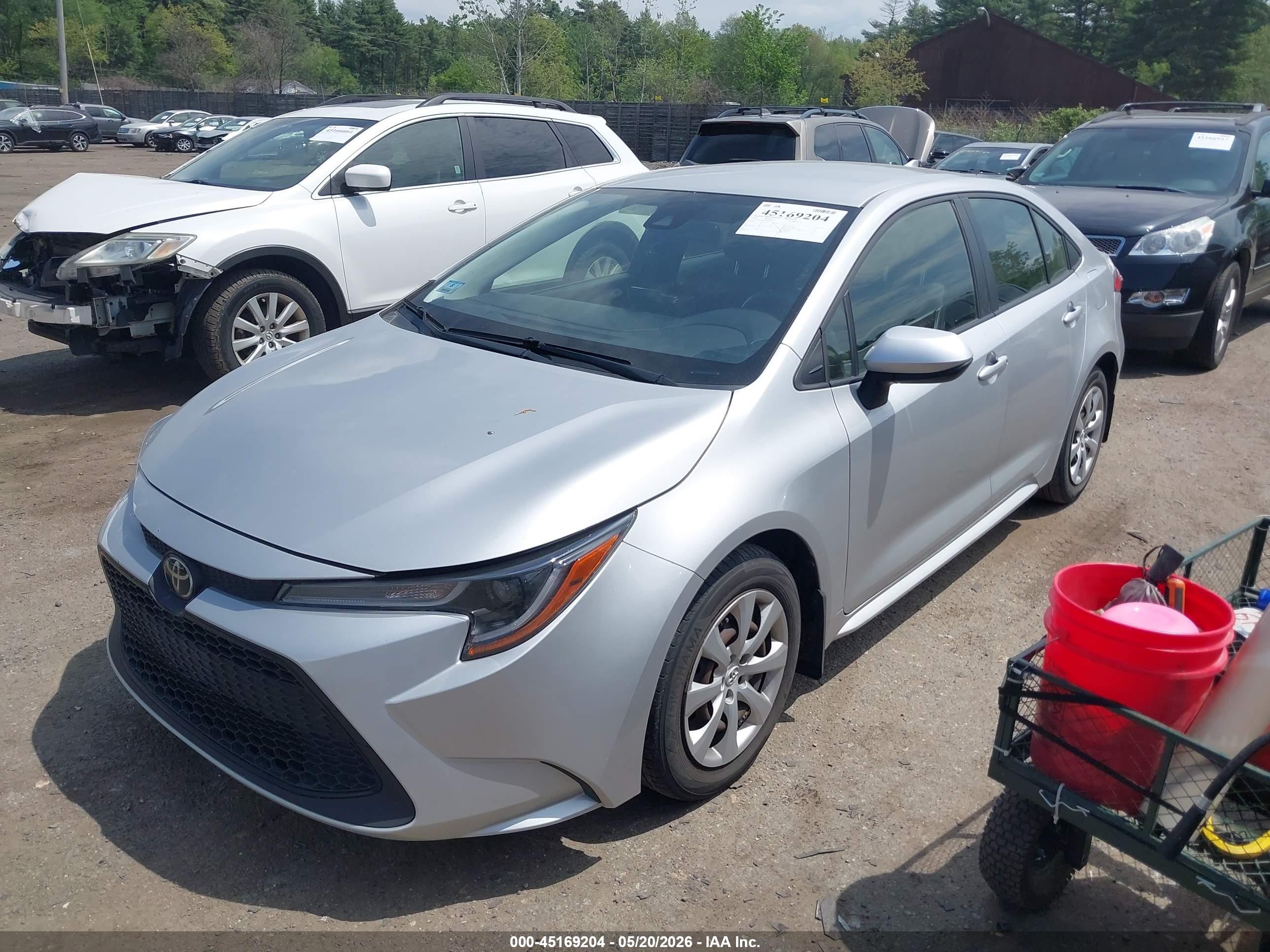 2022 Toyota Corolla Le Silver vin: JTDEPMAE3NJ200777
