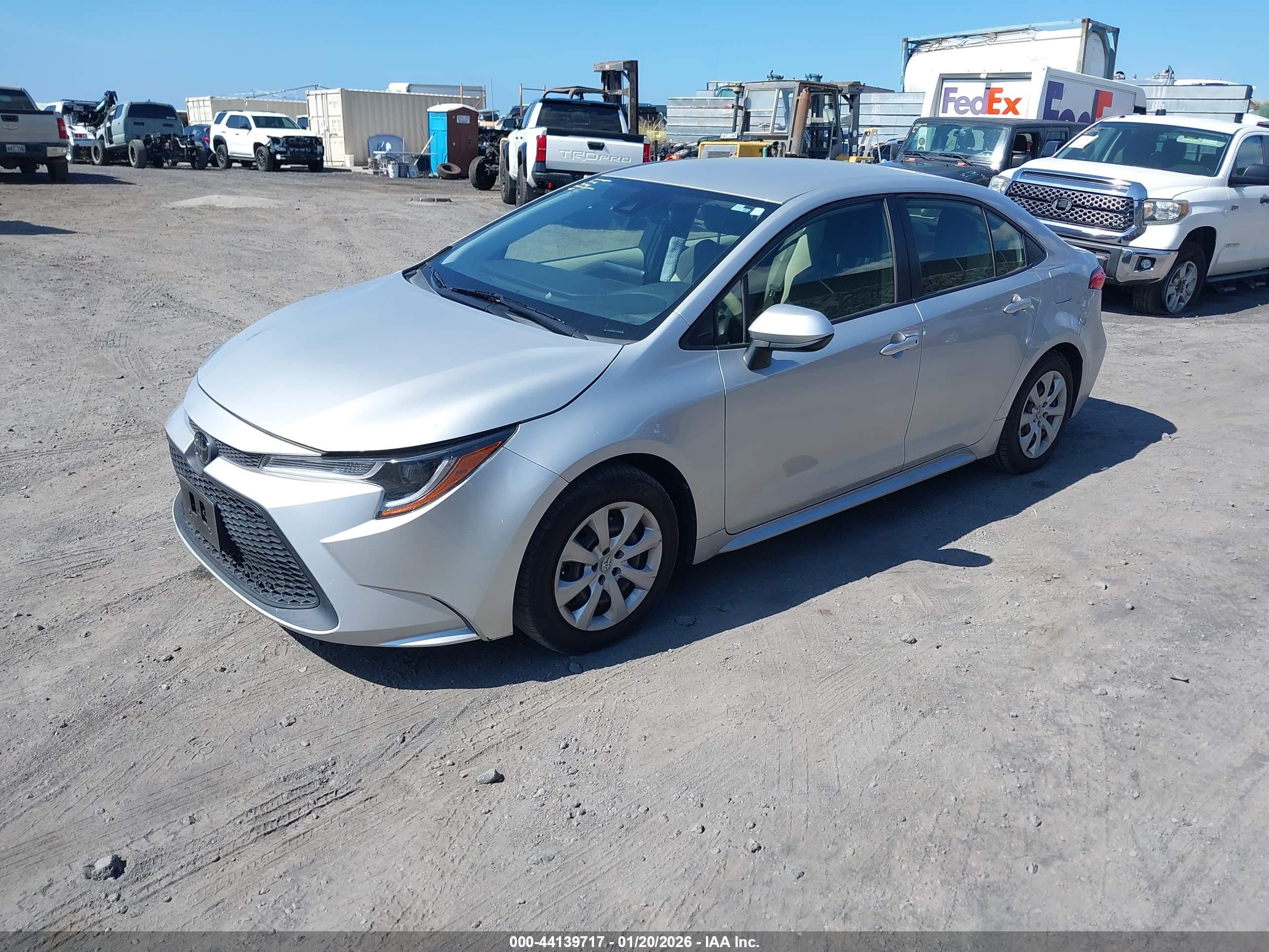 2022 Toyota Corolla Le Silver vin: JTDEPMAE3NJ227073