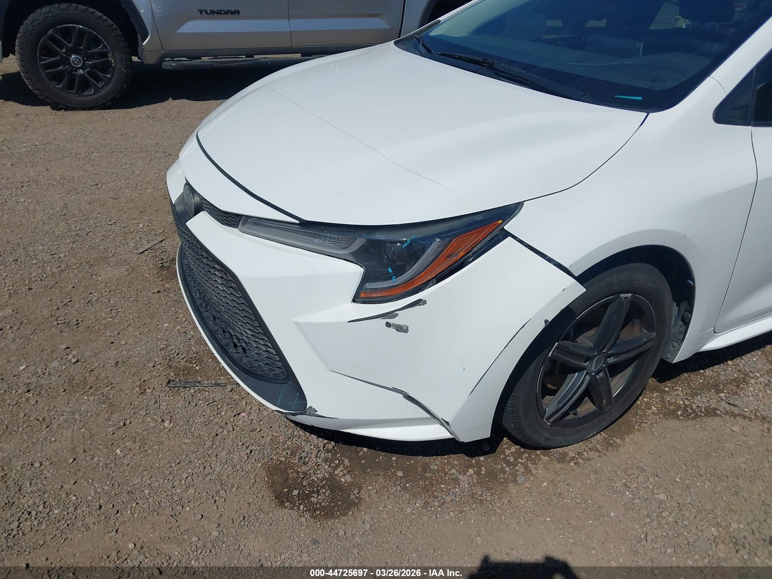2021 Toyota Corolla Le White vin: JTDEPMAE4MJ126624