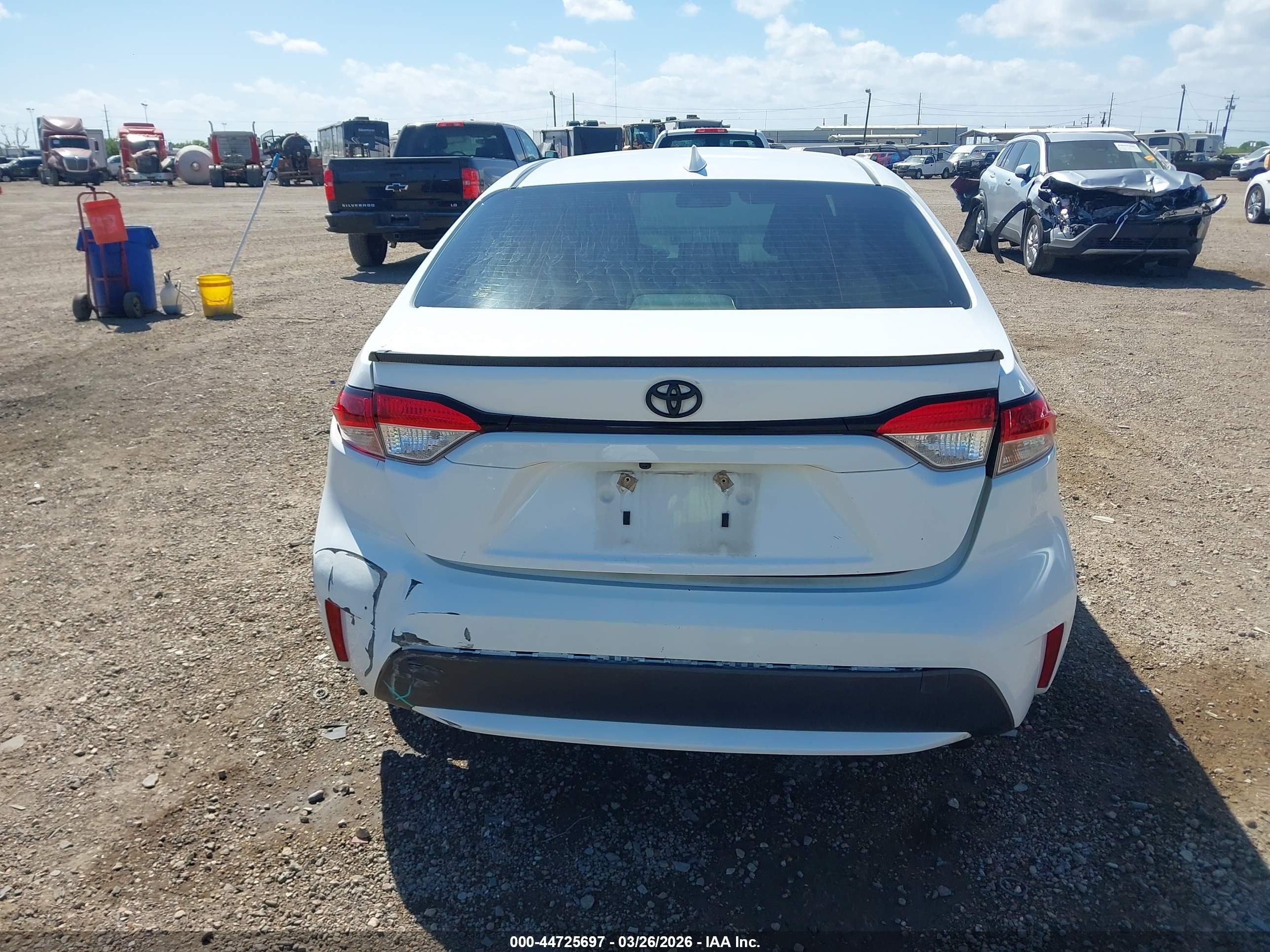 2021 Toyota Corolla Le White vin: JTDEPMAE4MJ126624