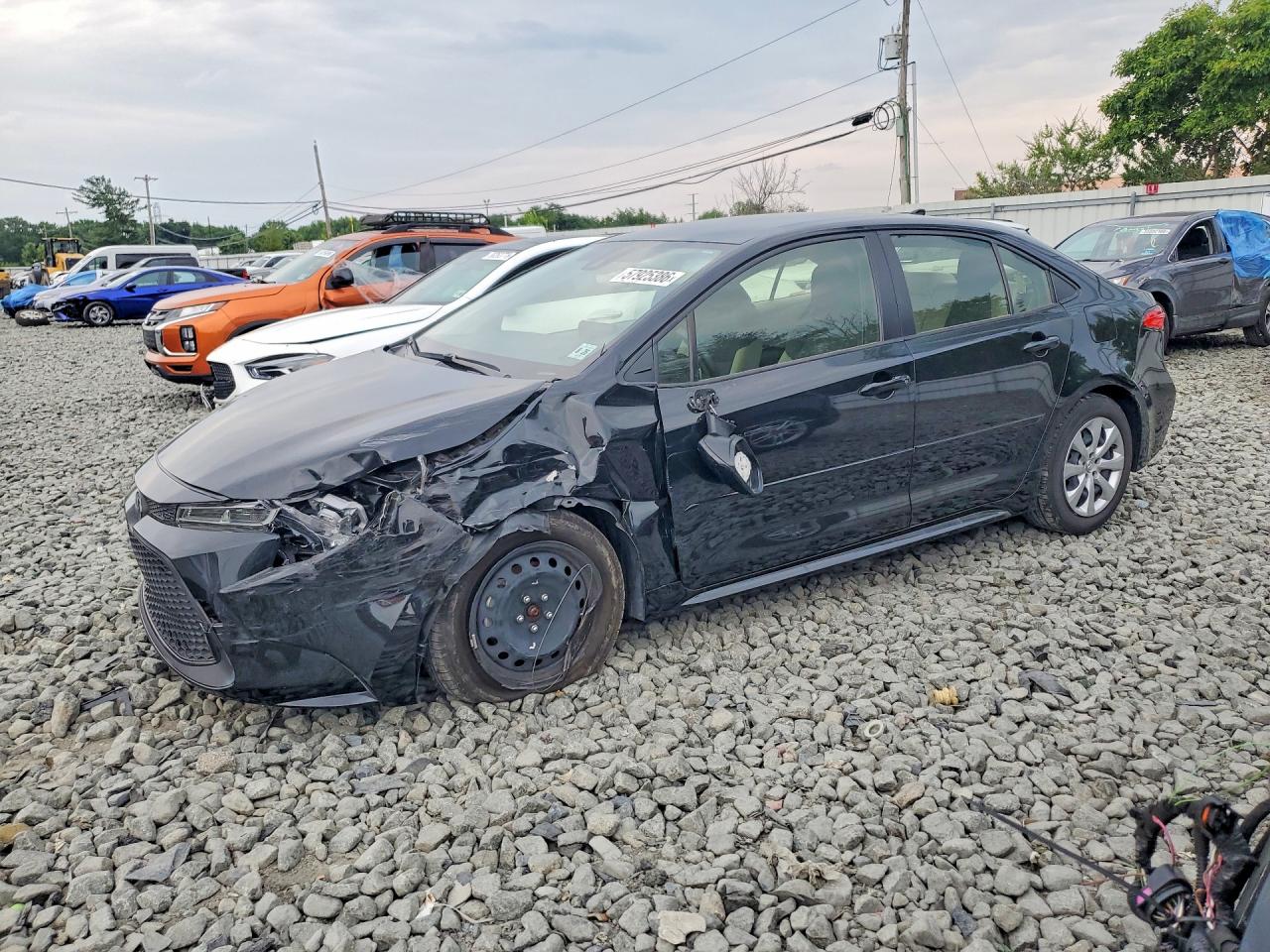 2022 Toyota Corolla Le Black vin: JTDEPMAE4NJ201954