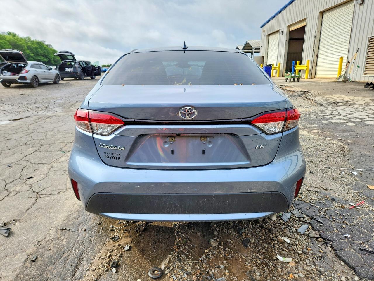 2021 Toyota Corolla Le Blue vin: JTDEPMAE5MJ183009