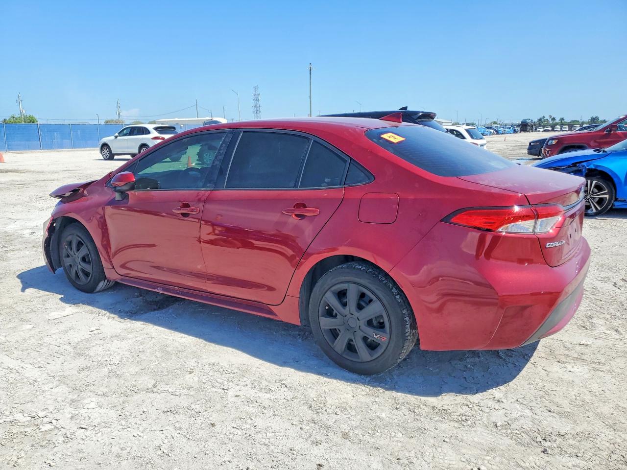 2022 Toyota Corolla Le Red vin: JTDEPMAE5NJ218083