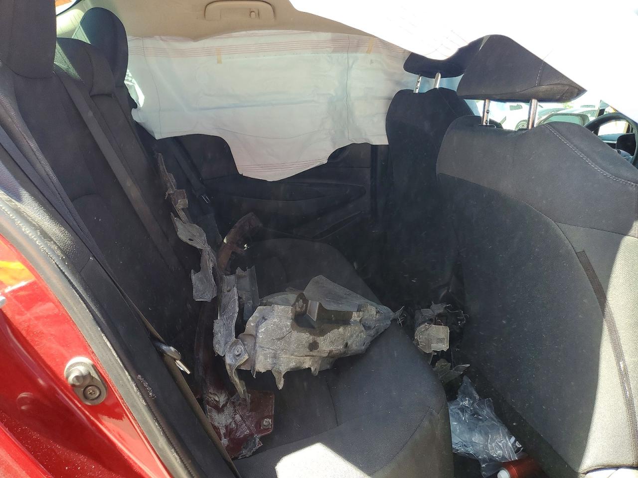 2022 Toyota Corolla Le Red vin: JTDEPMAE5NJ218083
