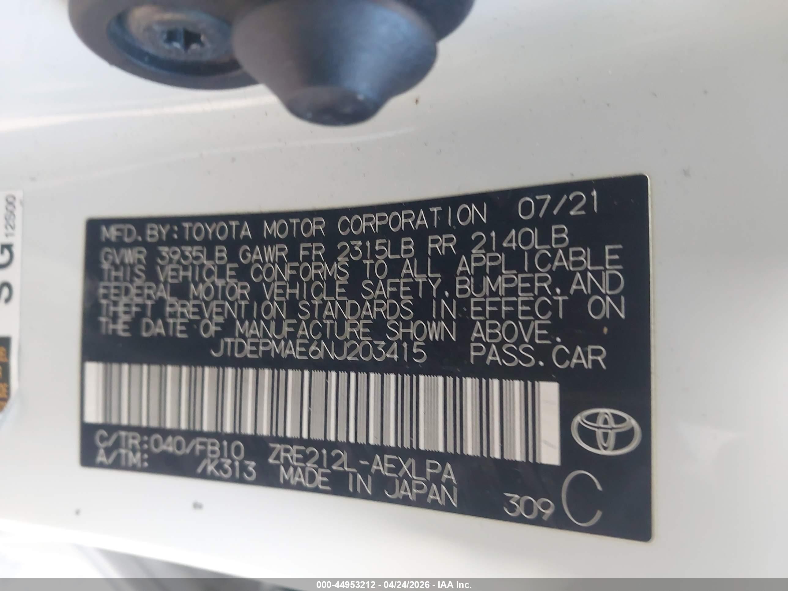 2022 Toyota Corolla Le White vin: JTDEPMAE6NJ203415