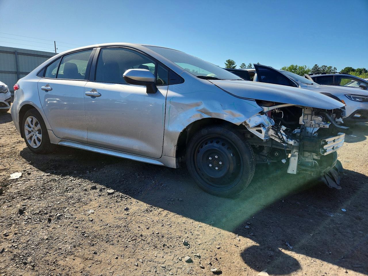 2022 Toyota Corolla Le Silver vin: JTDEPMAE7N3030248