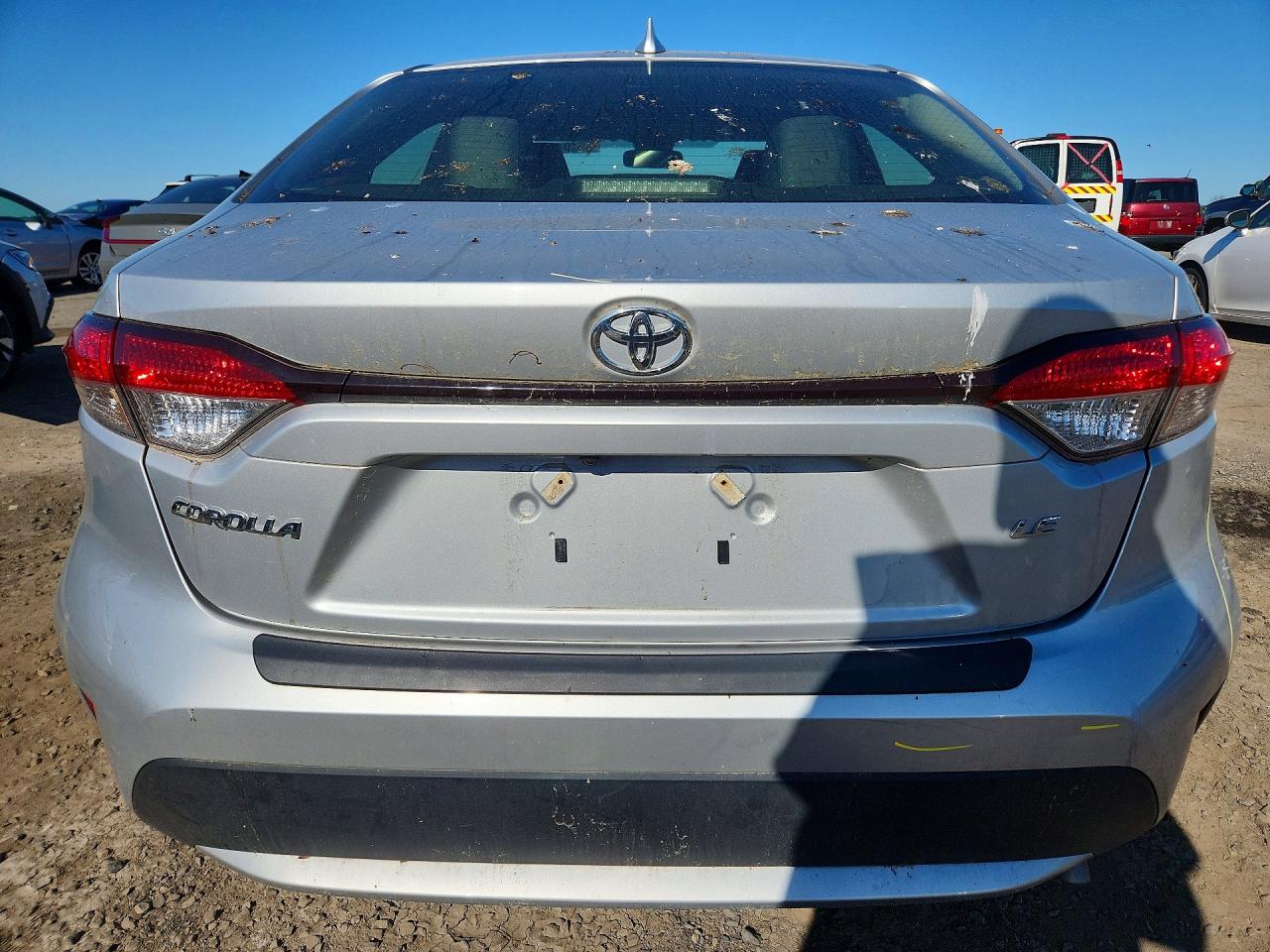 2022 Toyota Corolla Le Silver vin: JTDEPMAE7N3030248