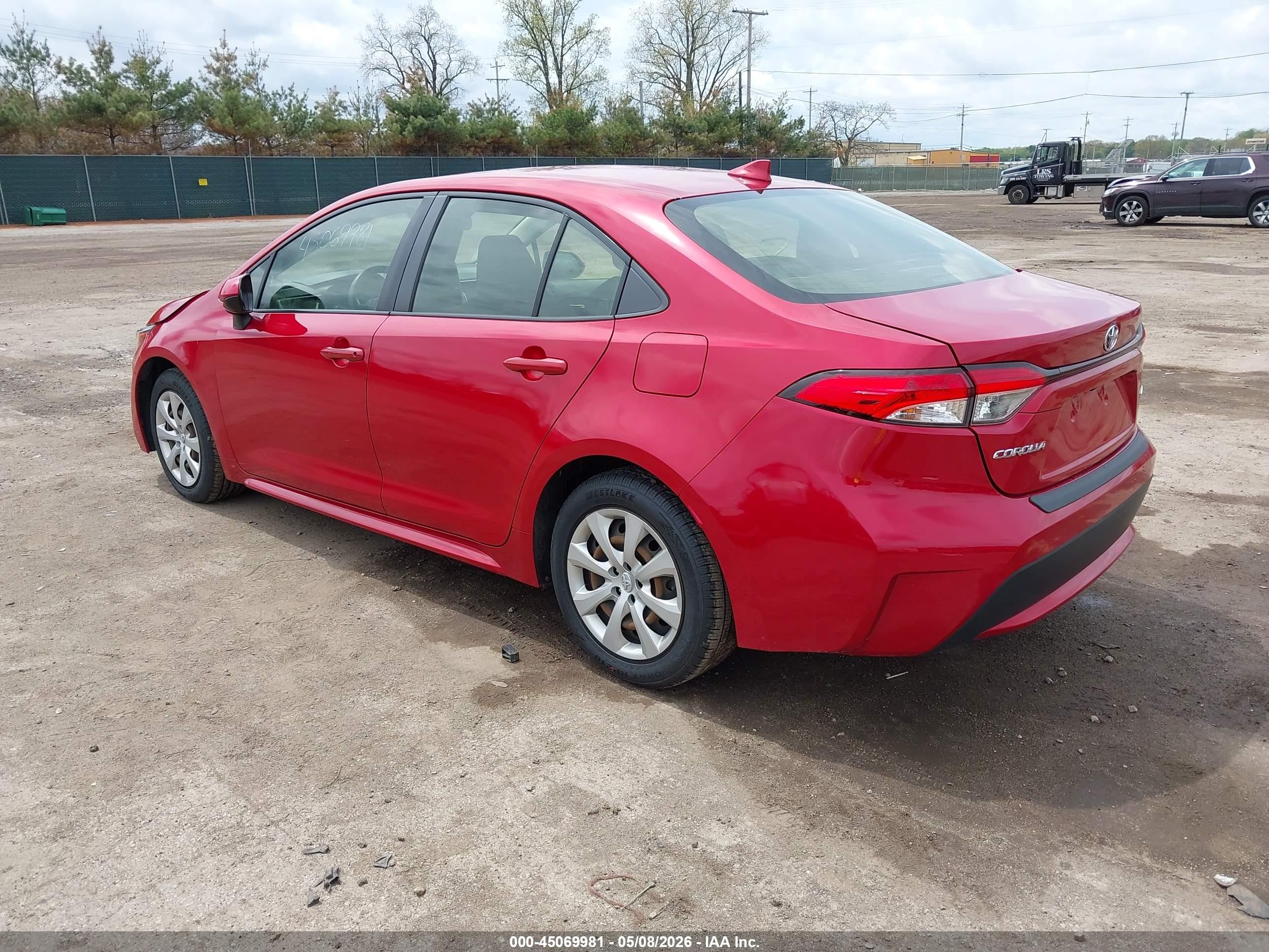 2021 Toyota Corolla Le Red vin: JTDEPMAE8MJ117716