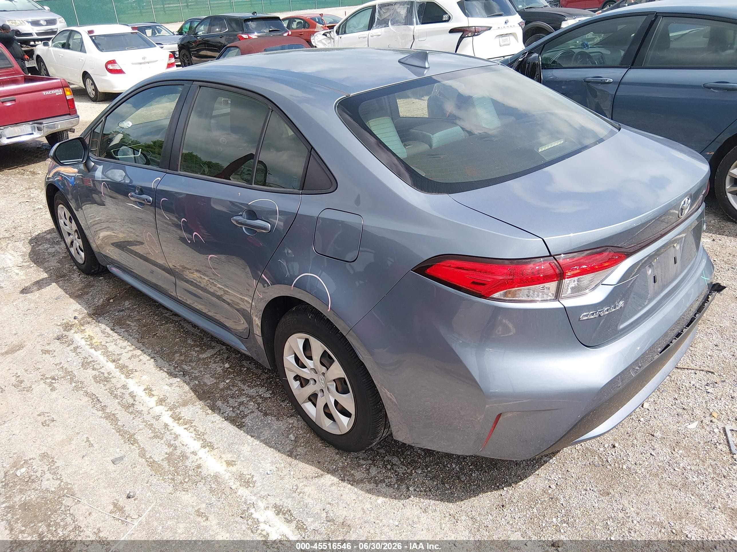 2021 Toyota Corolla Le Light Blue vin: JTDEPMAE8MJ159318