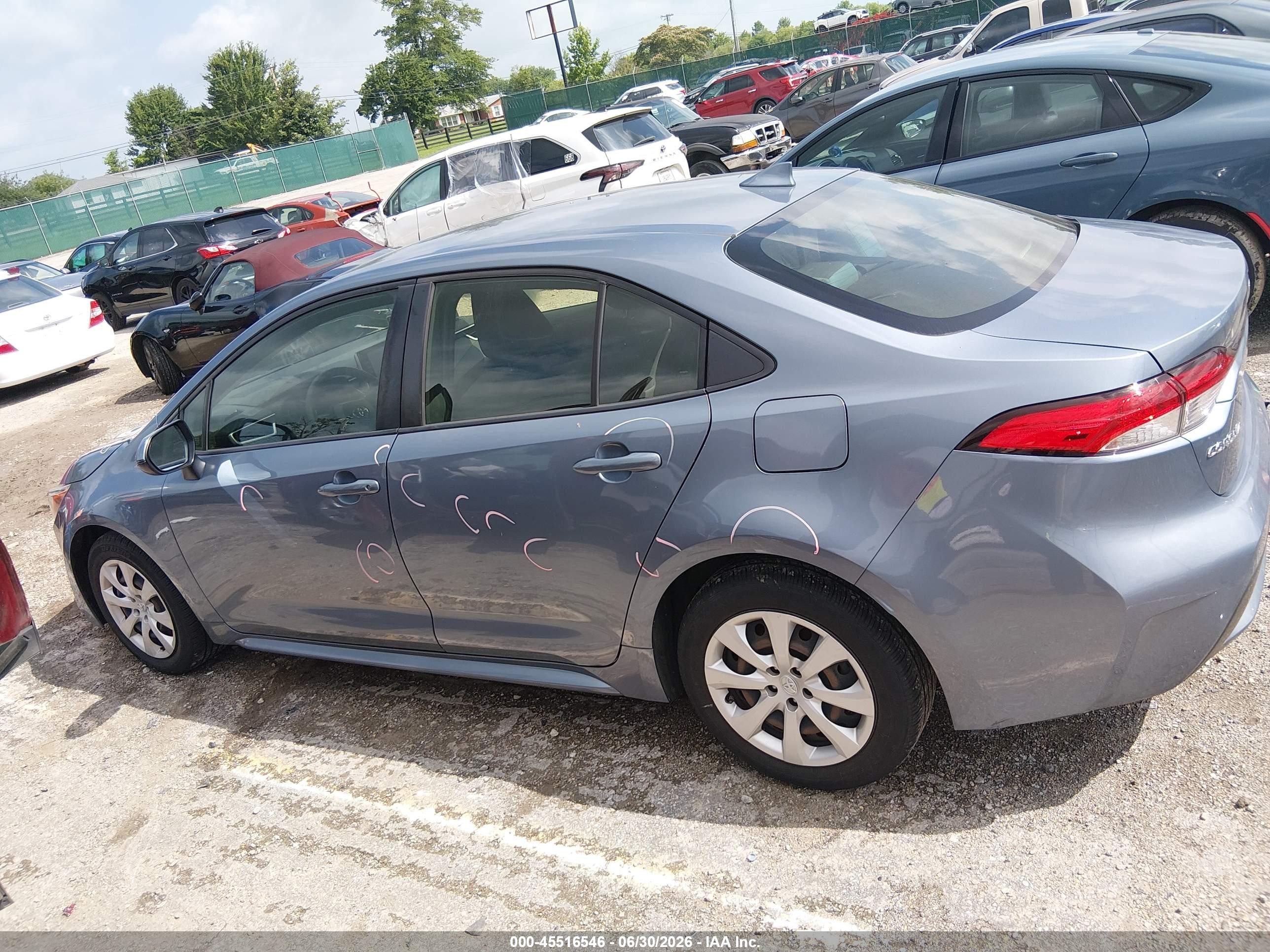 2021 Toyota Corolla Le Light Blue vin: JTDEPMAE8MJ159318