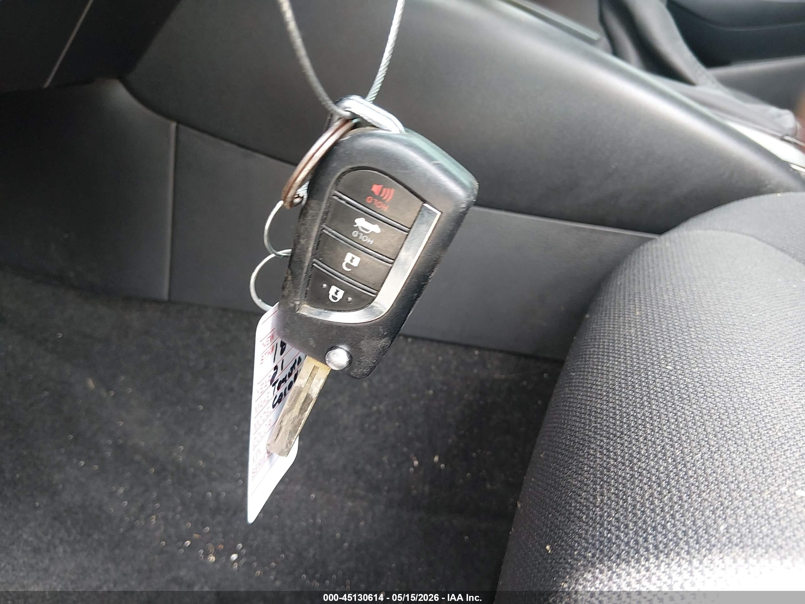 2021 Toyota Corolla Le Белый vin: JTDEPMAE8MJ176233
