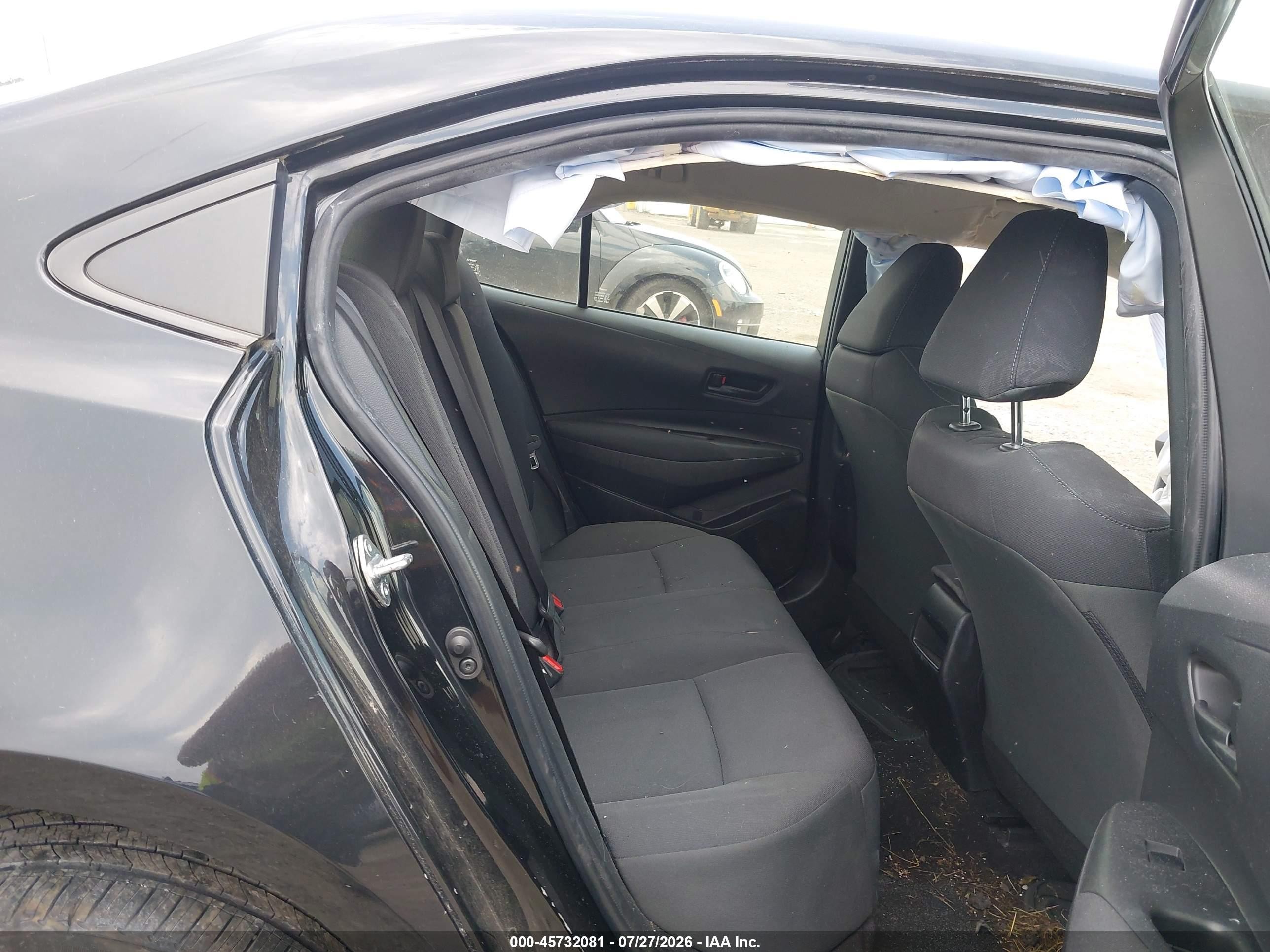 2022 Toyota Corolla Le Black vin: JTDEPMAE8NJ219552