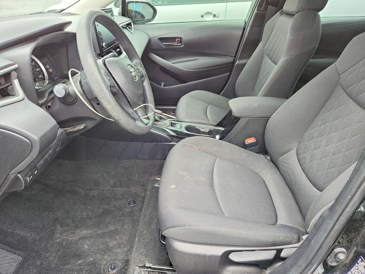 2022 Toyota Corolla Le Black vin: JTDEPMAE8NJ222810