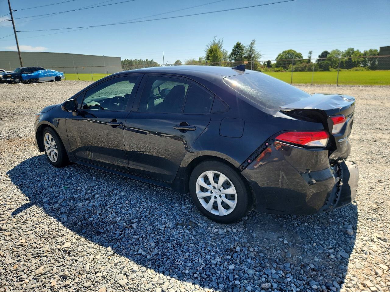 2022 Toyota Corolla Le Black vin: JTDEPMAE8NJ222810