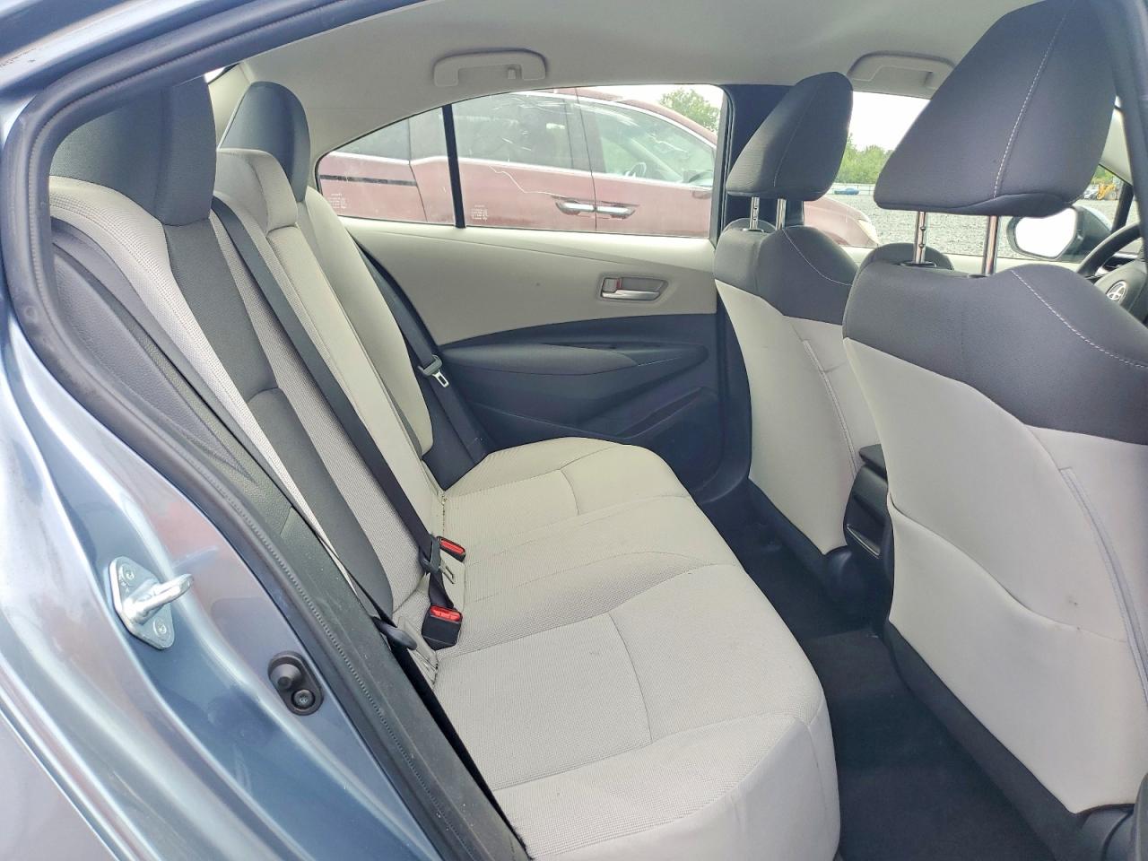 2021 Toyota Corolla Le Blue vin: JTDEPMAE9MJ129051