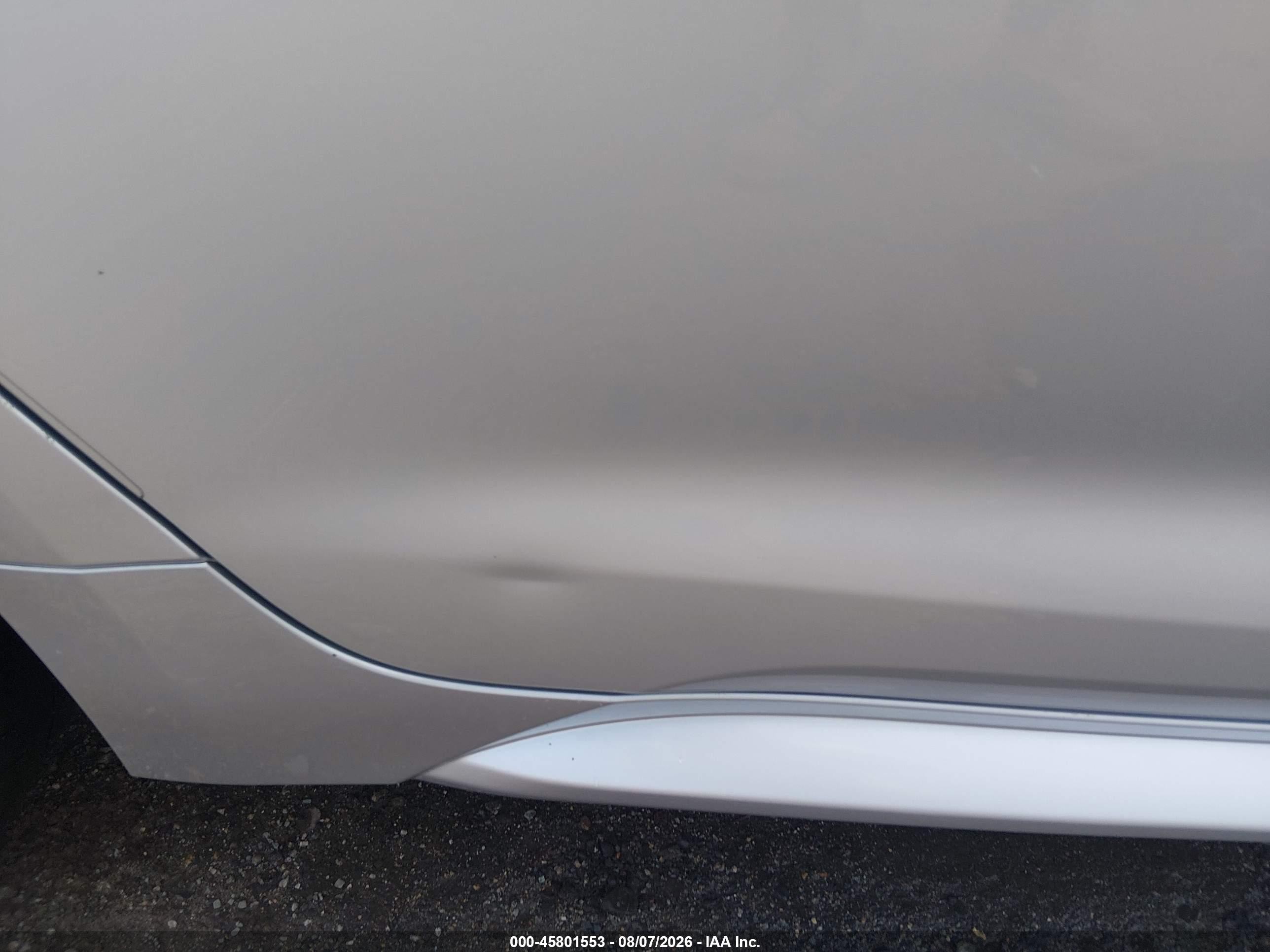 2021 Toyota Corolla Le Silver vin: JTDEPMAE9MJ145931