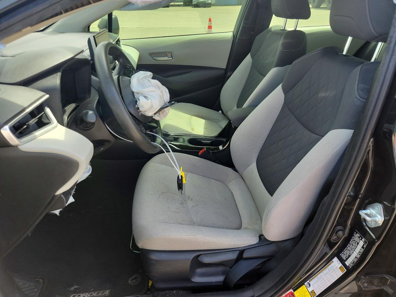 2021 Toyota Corolla Le Черный vin: JTDEPMAEXMJ169736