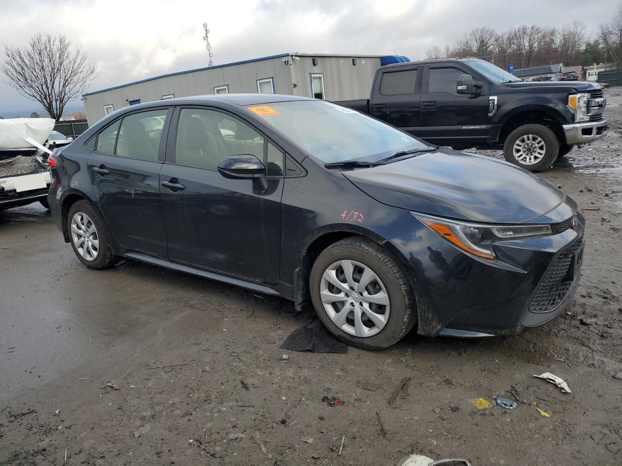 2021 Toyota Corolla Le Black vin: JTDEPMAEXMJ177397