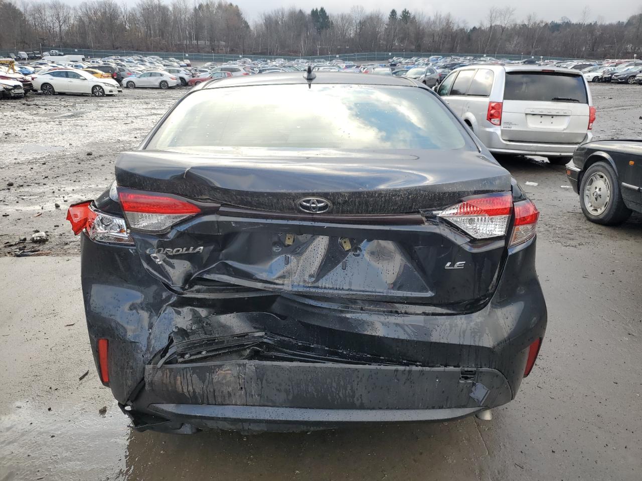 2021 Toyota Corolla Le Black vin: JTDEPMAEXMJ177397