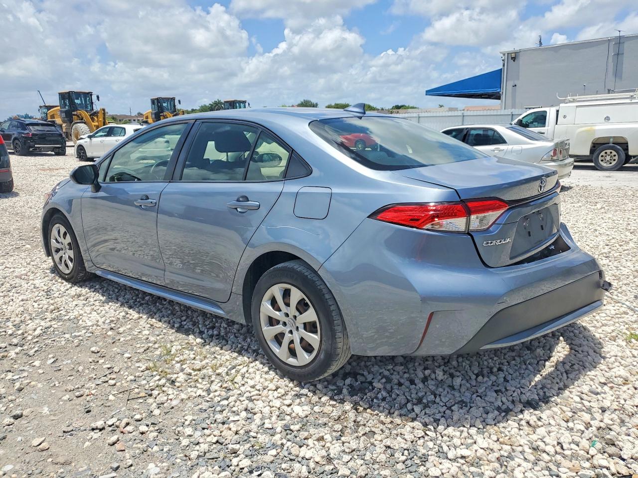 2021 Toyota Corolla Le Blue vin: JTDEPMAEXMJ184608