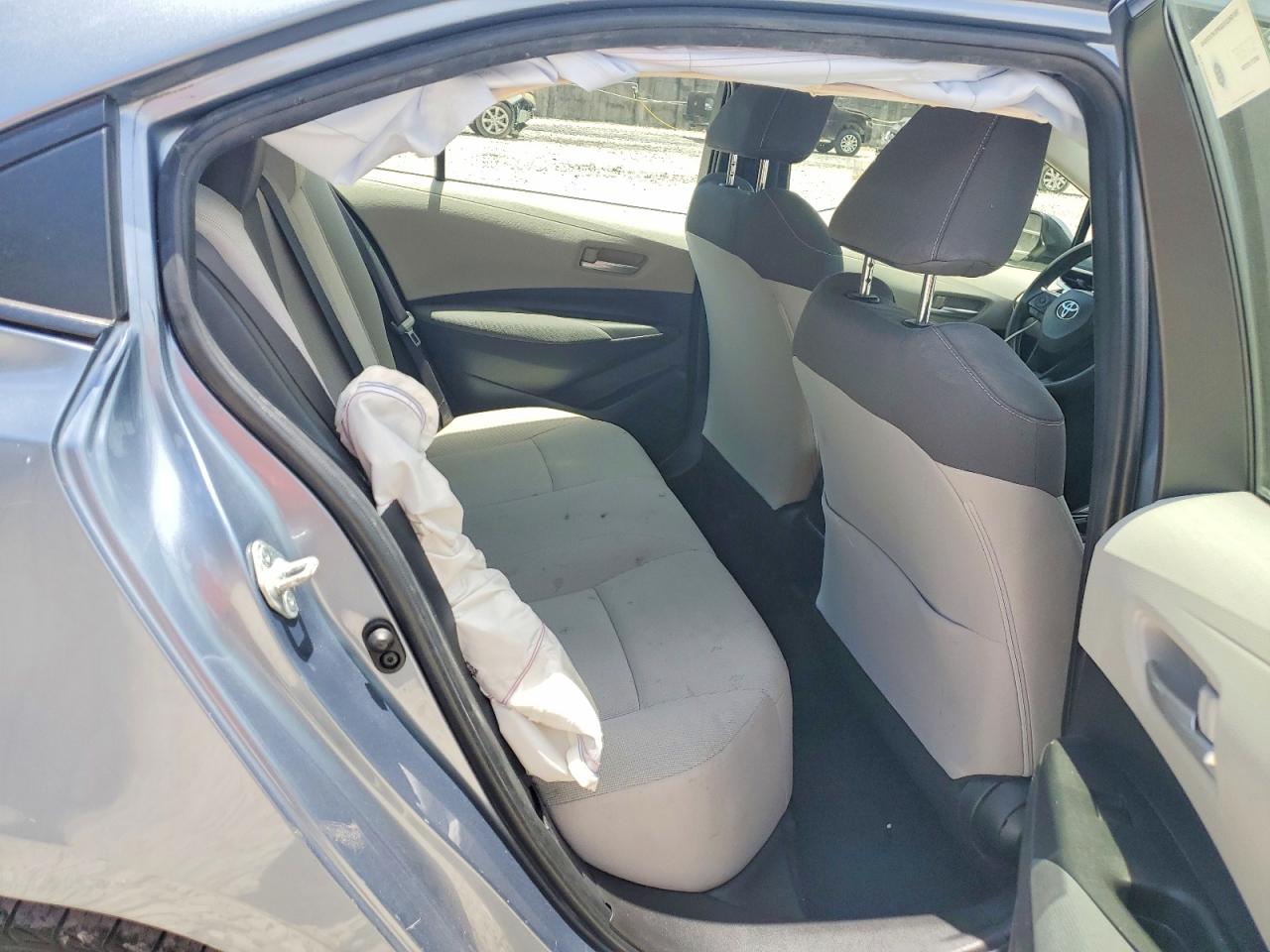2021 Toyota Corolla Le Blue vin: JTDEPMAEXMJ184608