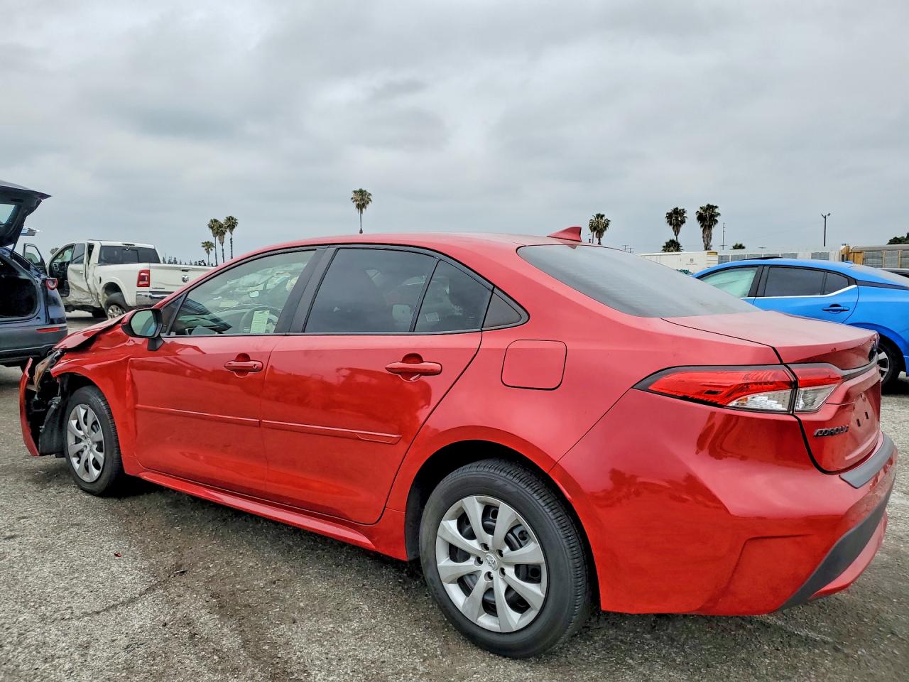 2021 Toyota Corolla Le Red vin: JTDEPMAEXMJ186956